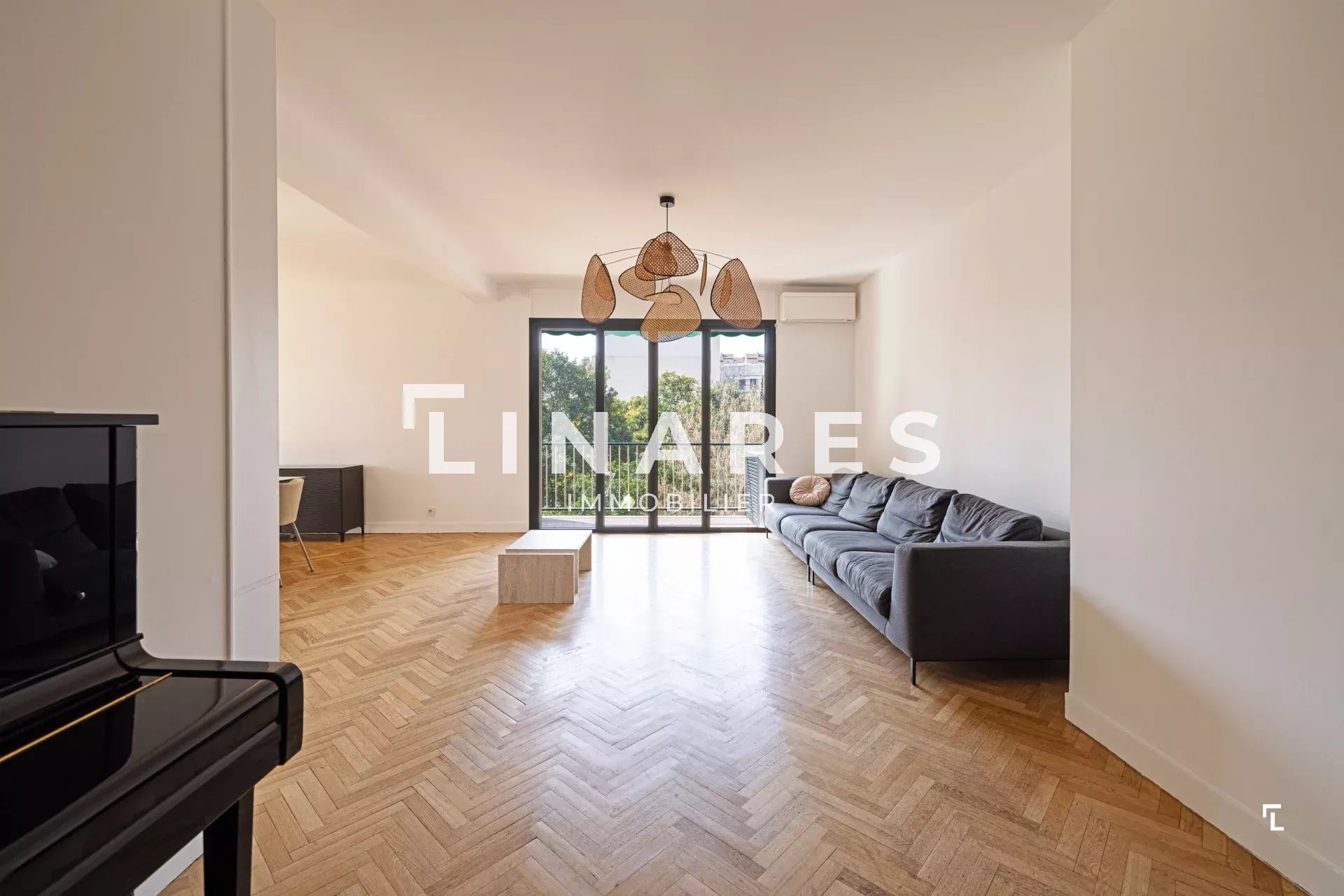 Rental Apartment Marseille 8ème