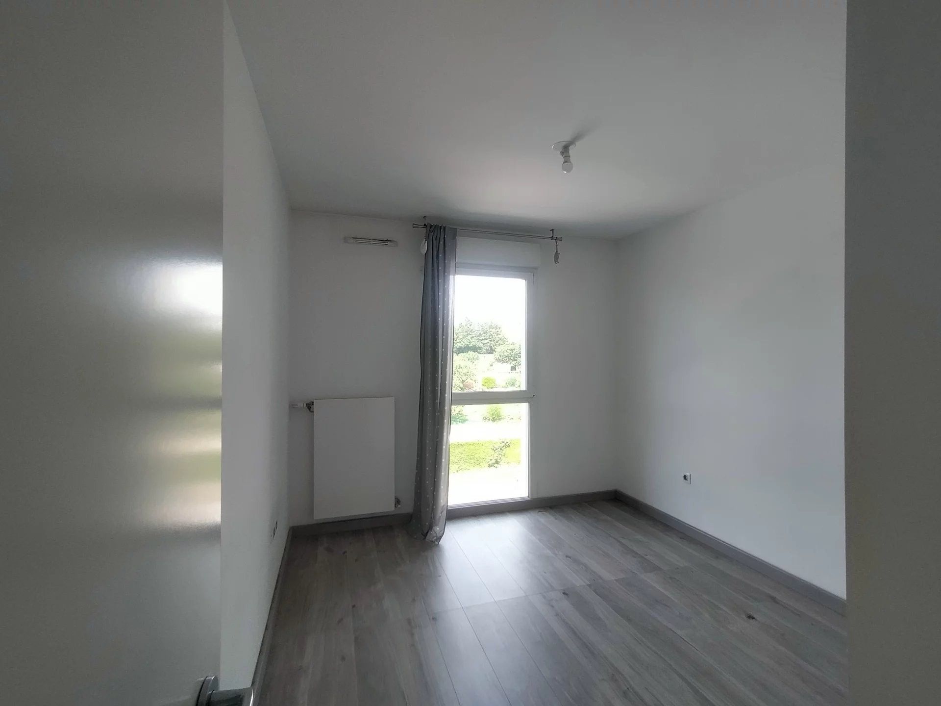 85858898 Location Vénissieux