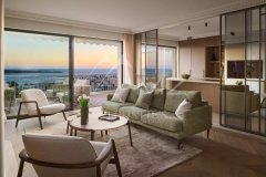 SOLE AGENT: Stunning contemporary apartment with breathtaking sea views — photo 1 of 7