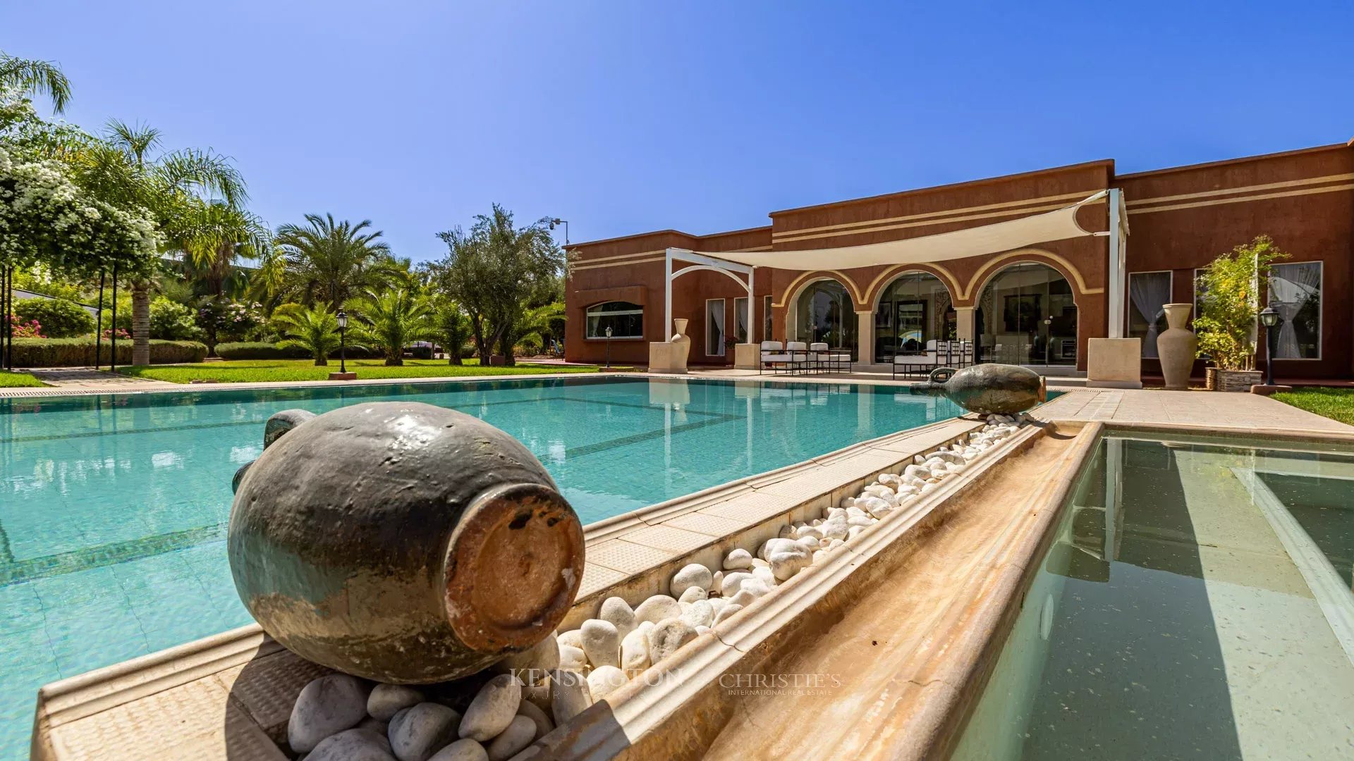 9 Bedroom Villa/Townhouse's Image 42