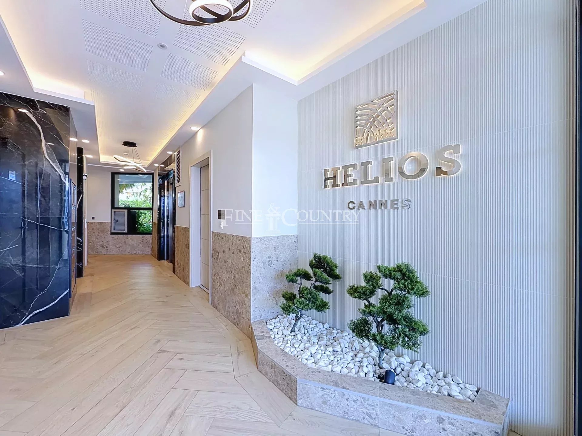 Photo of APPARTEMENT FOR SALE CANNES SEA VIEW