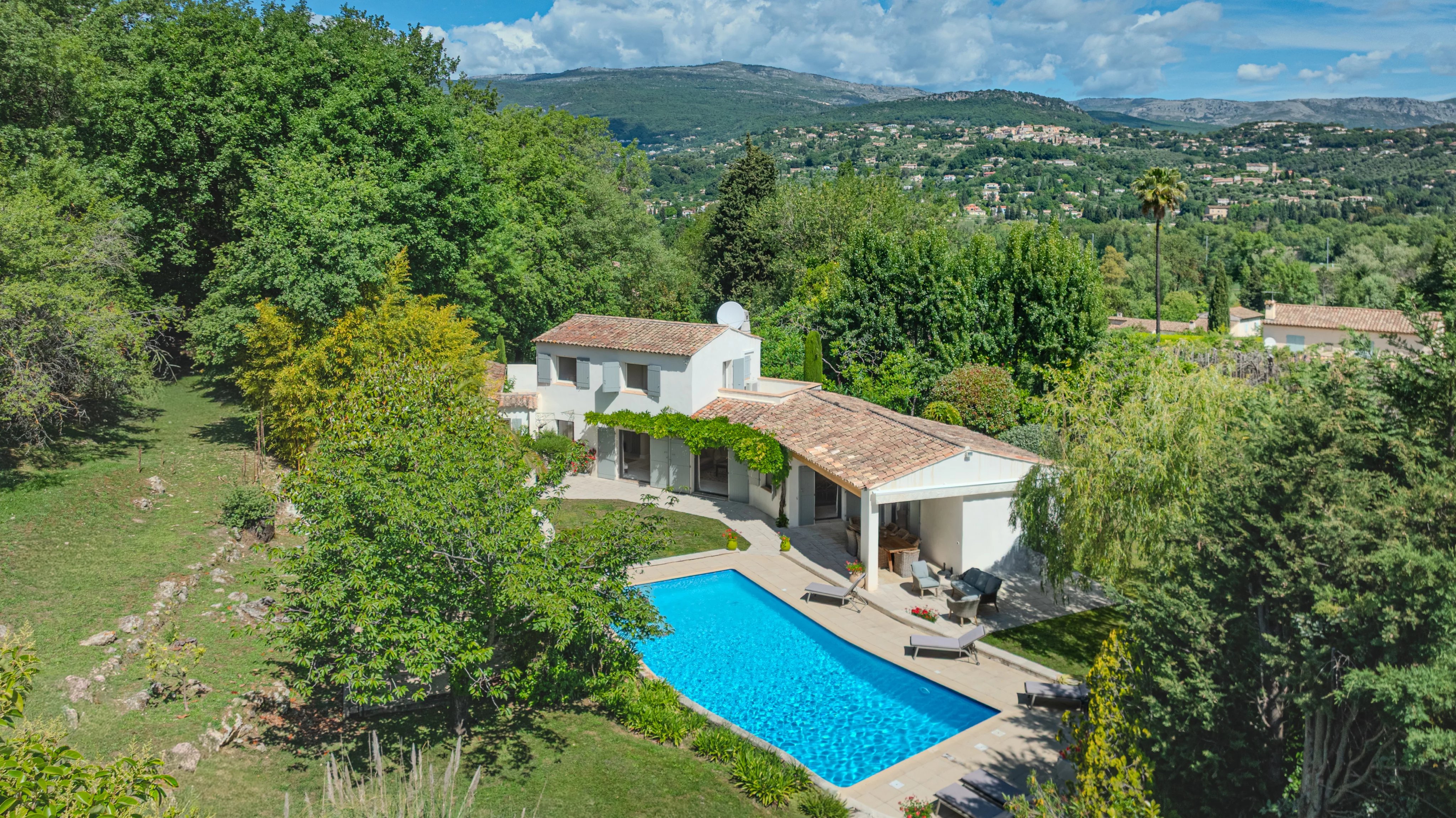 Chateauneuf-Grasse - Charming Provençal villa in a prime location