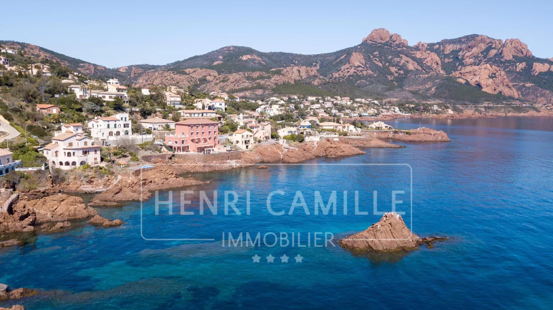 Agence immobilière de 