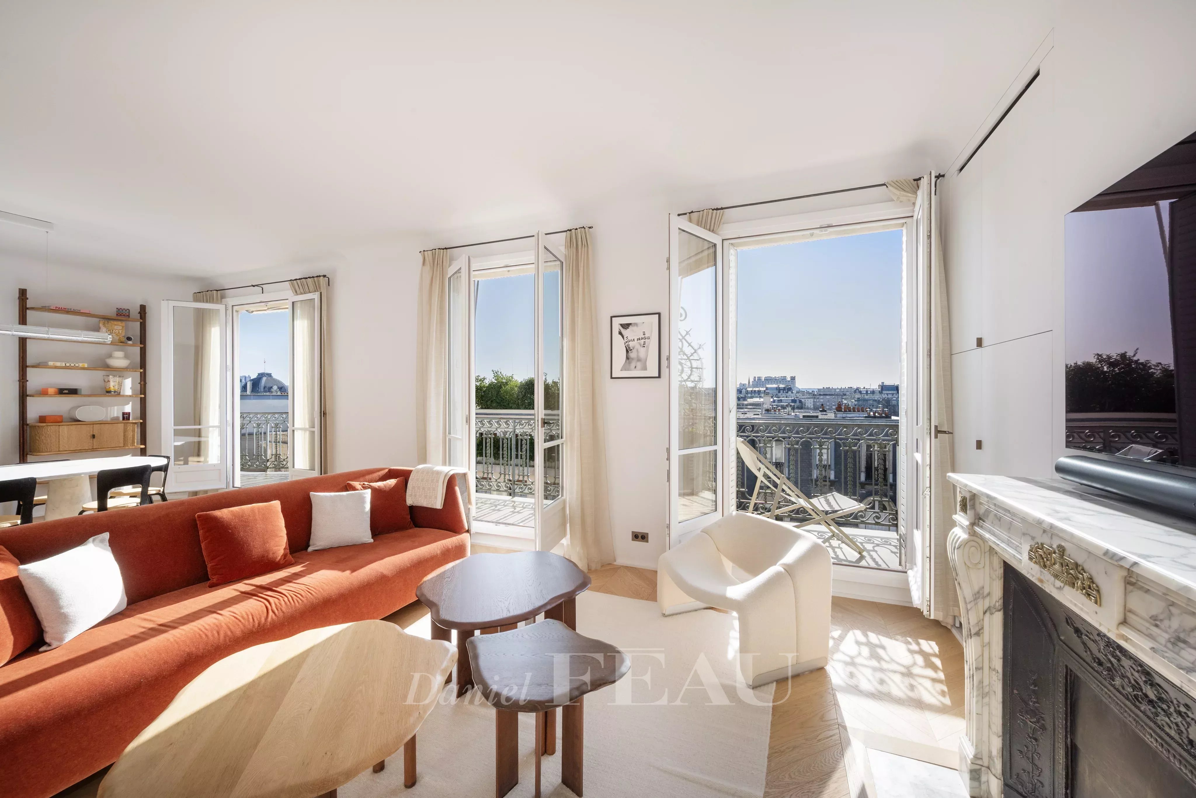 Sale Apartment Paris 7th