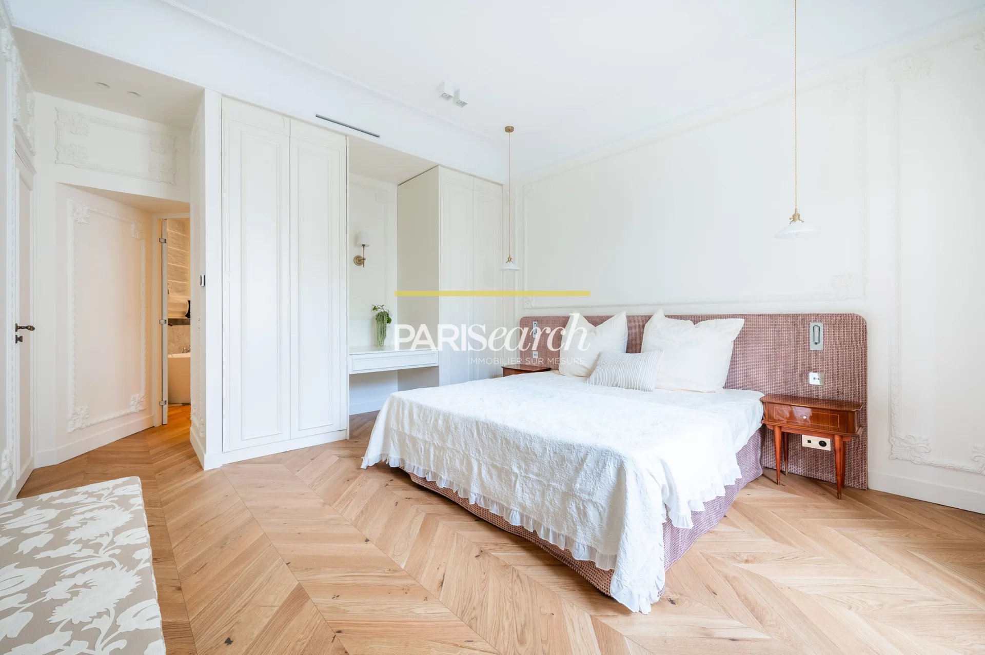 AV MARCEAU-HOTEL FOUR SEASONS