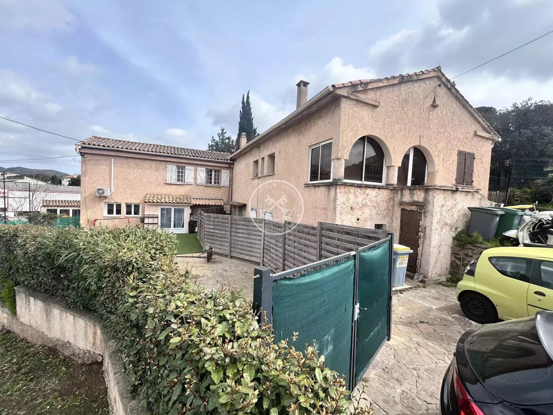 Agence immobilière de 