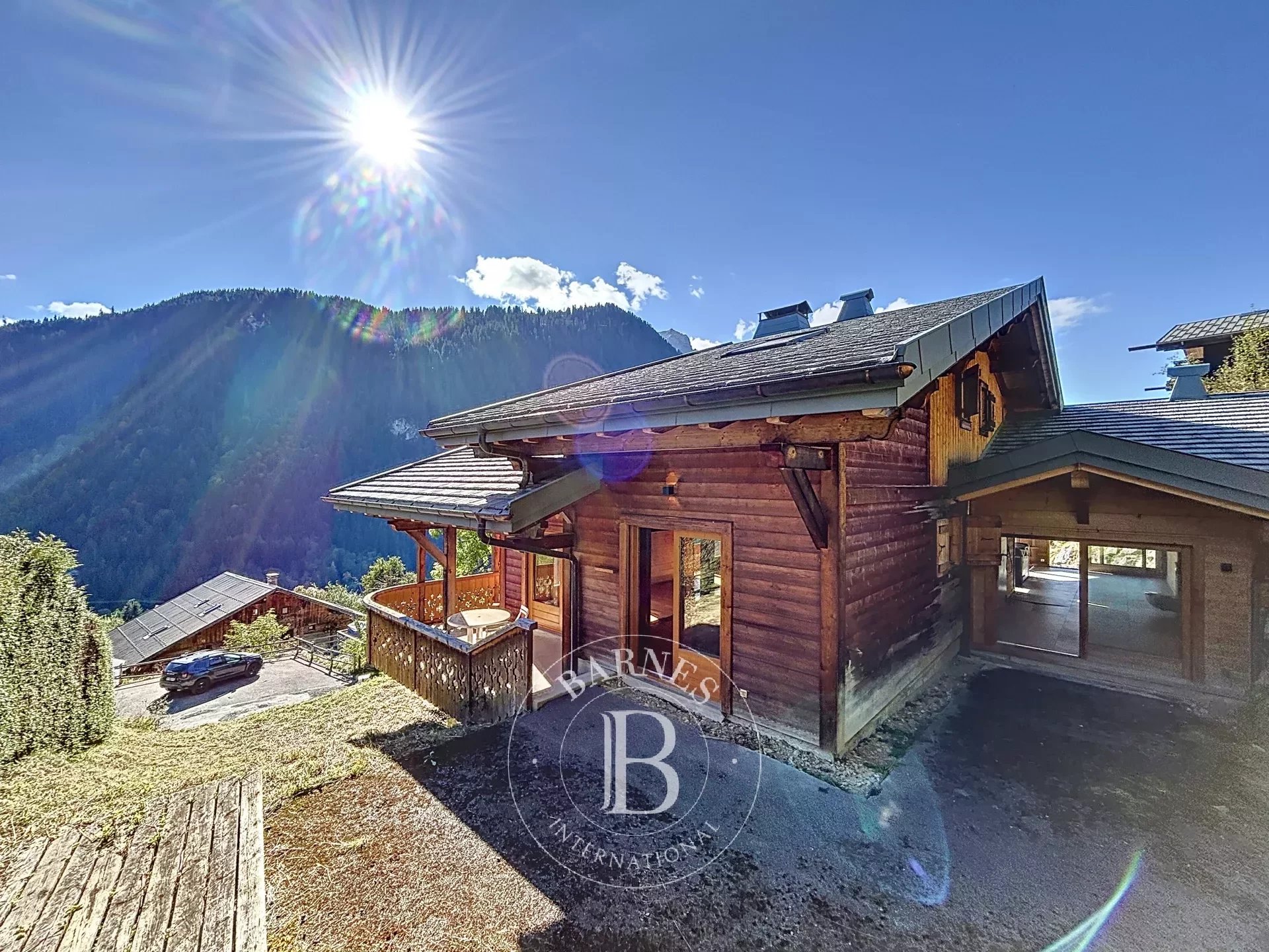 Photo of Châtel - Chalet of 260 sq m (220 sq m living space) - 4234 sq m of land - Near village center in a sought-after area with magnificent South-West exposure