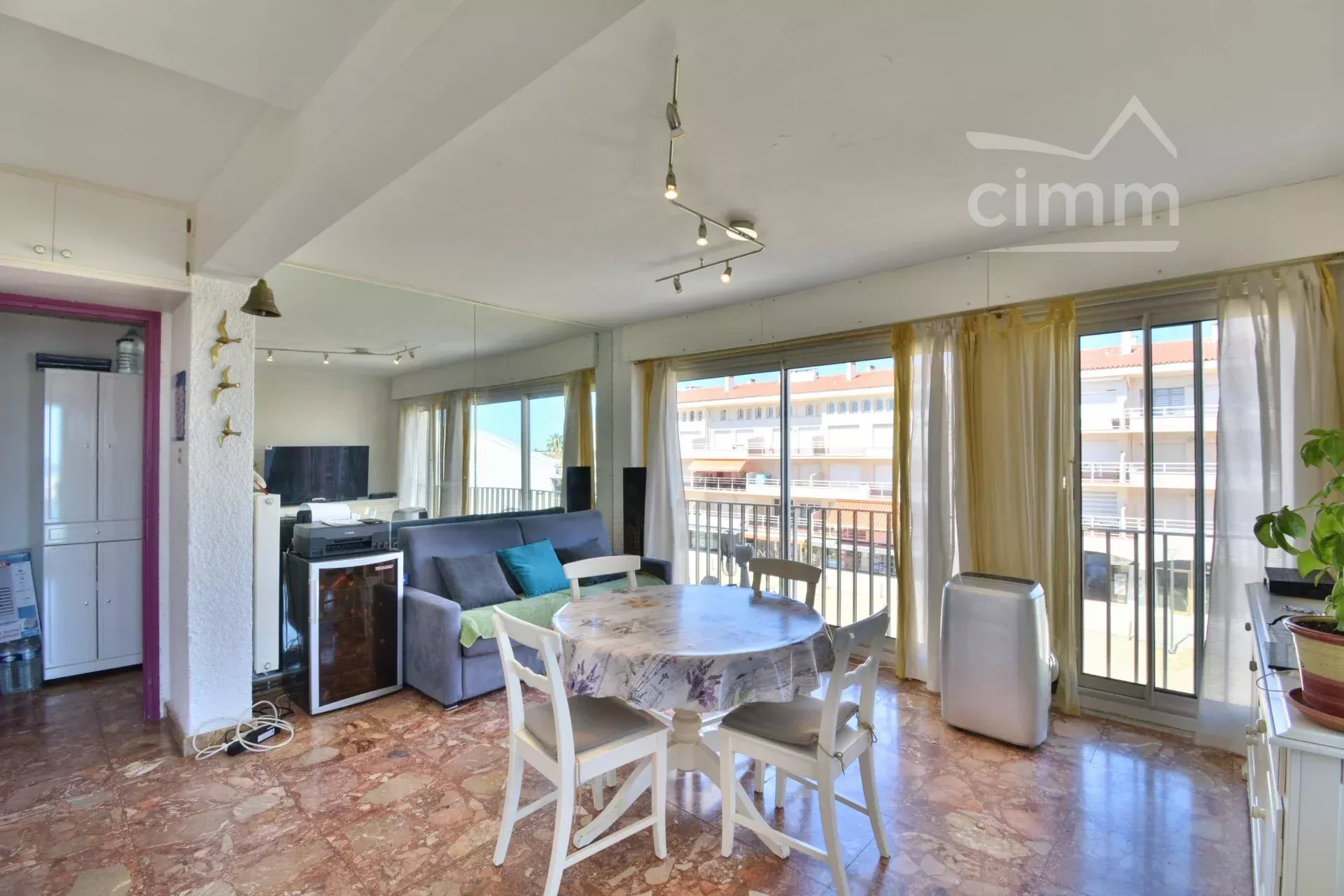 Agence immobilière de 