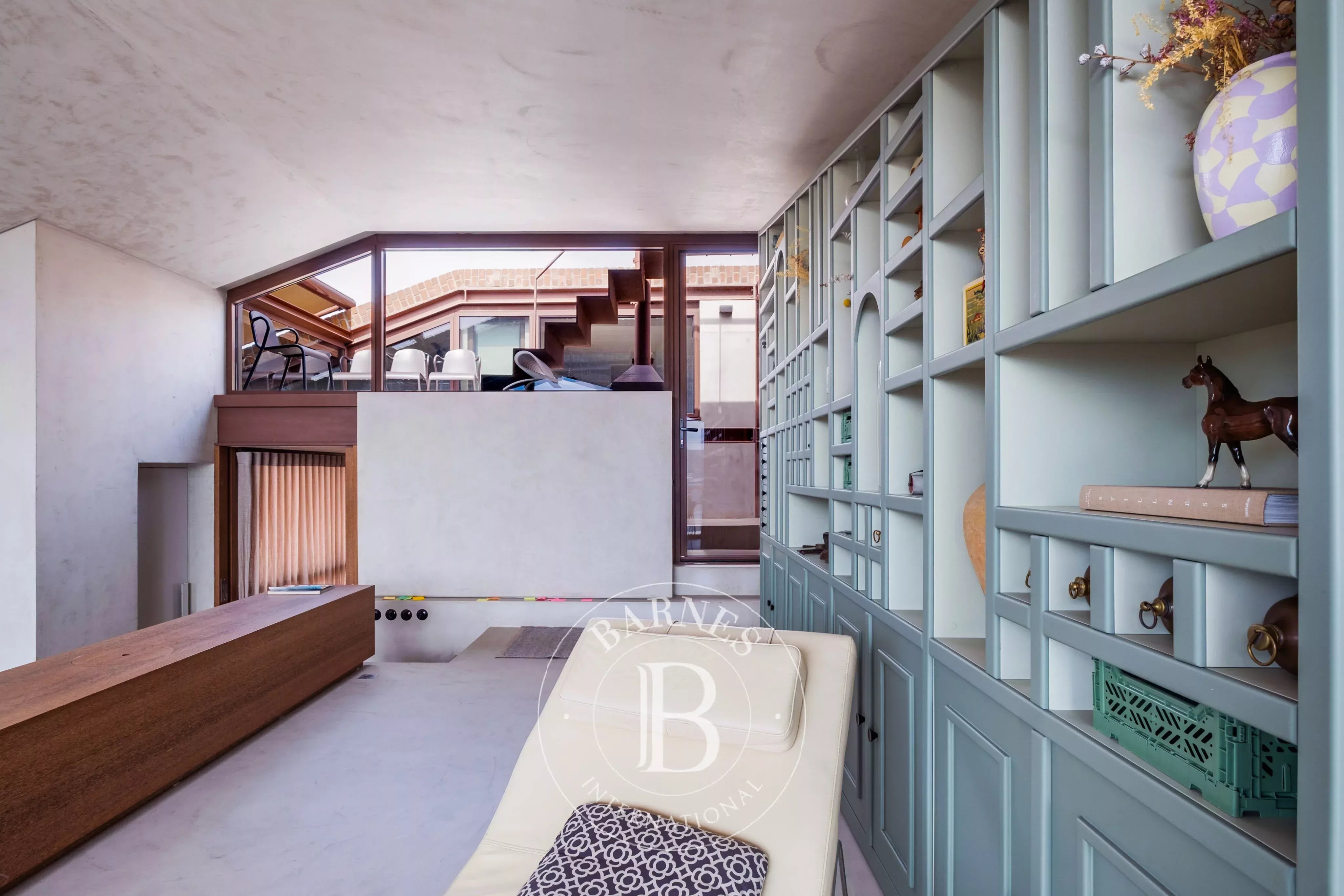 Maison contemporaine avec vue sur le fleuve