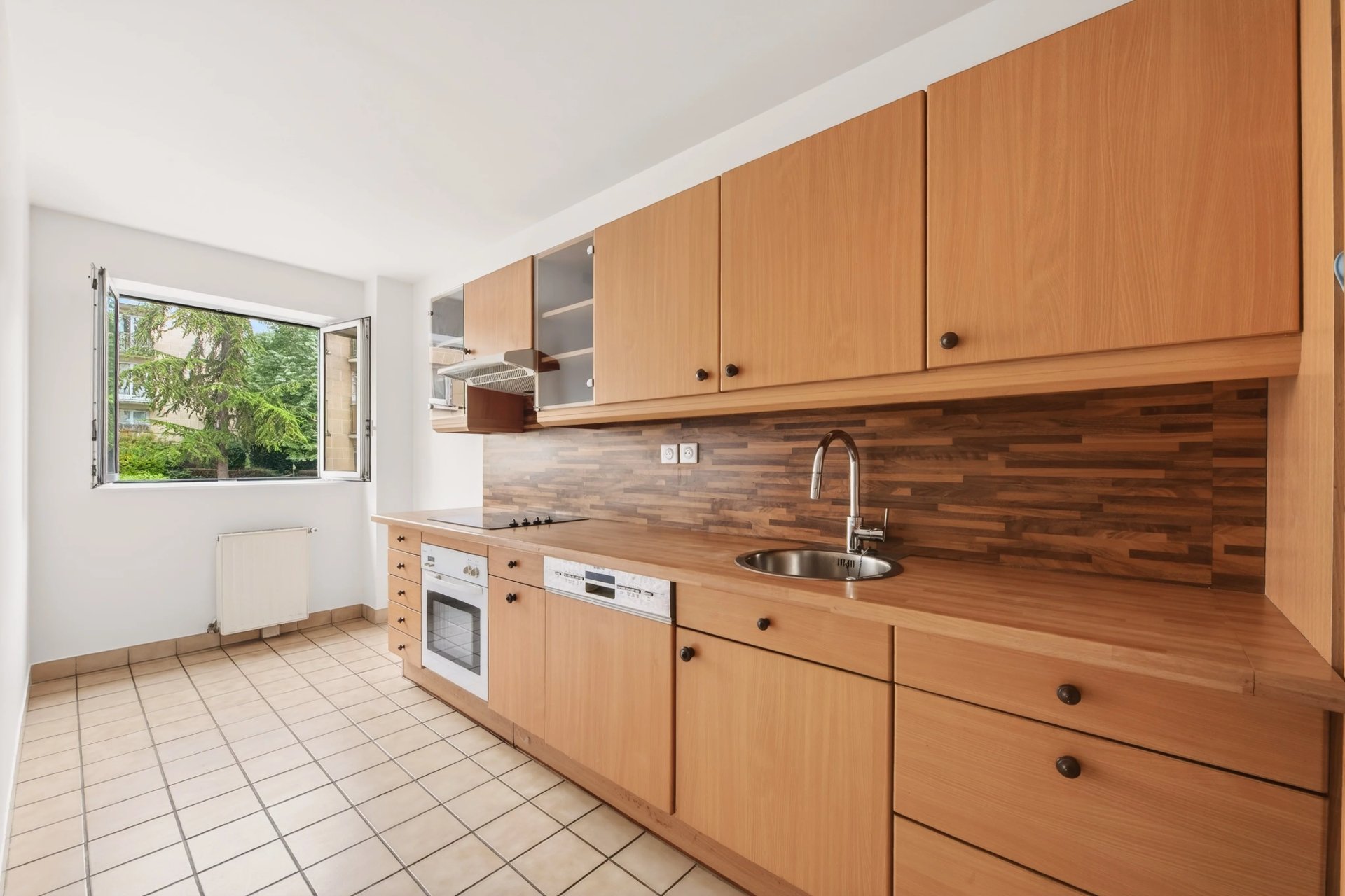 3 Bedroom Apartment/Flat's Image 4
