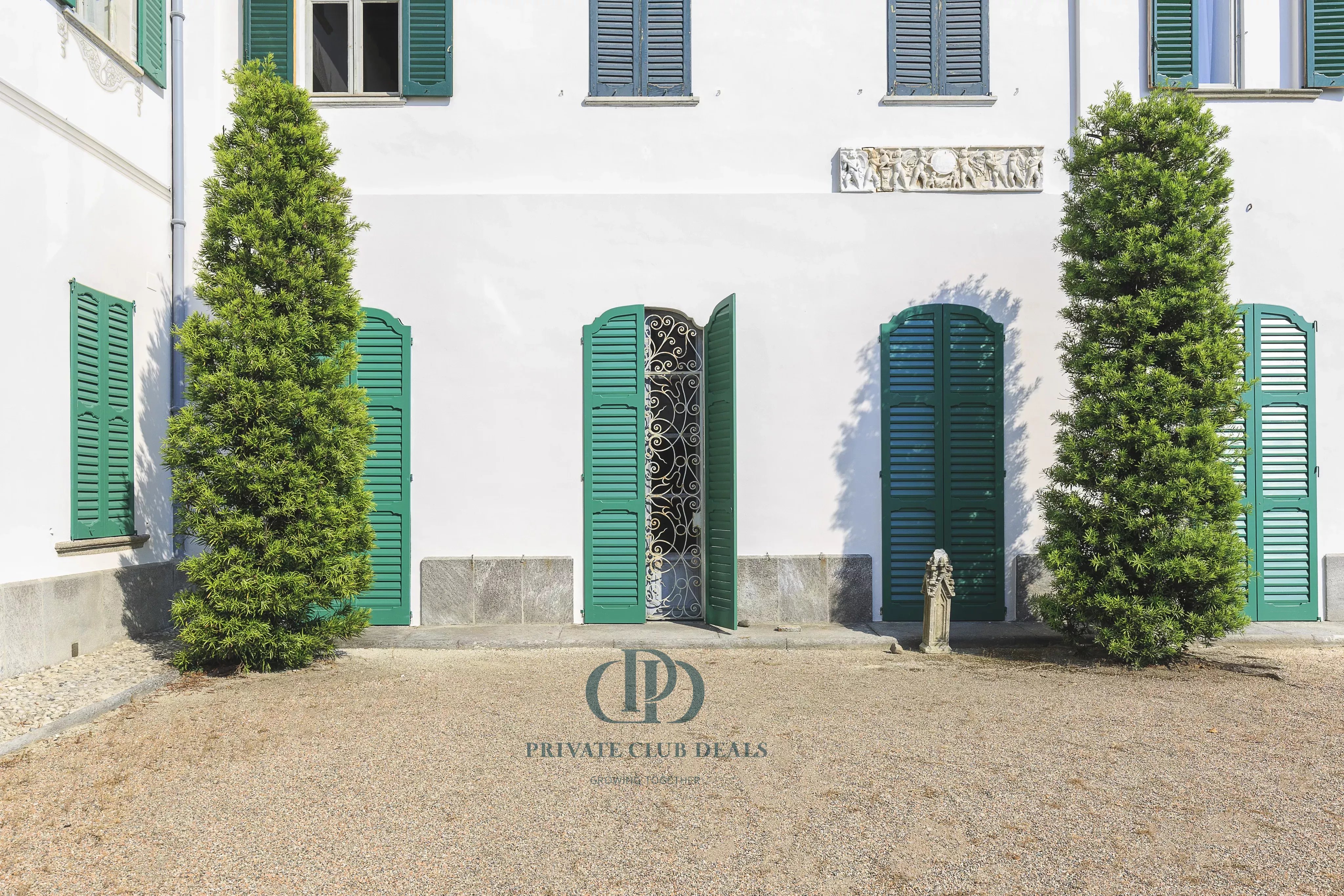 Villa Como - picture 12