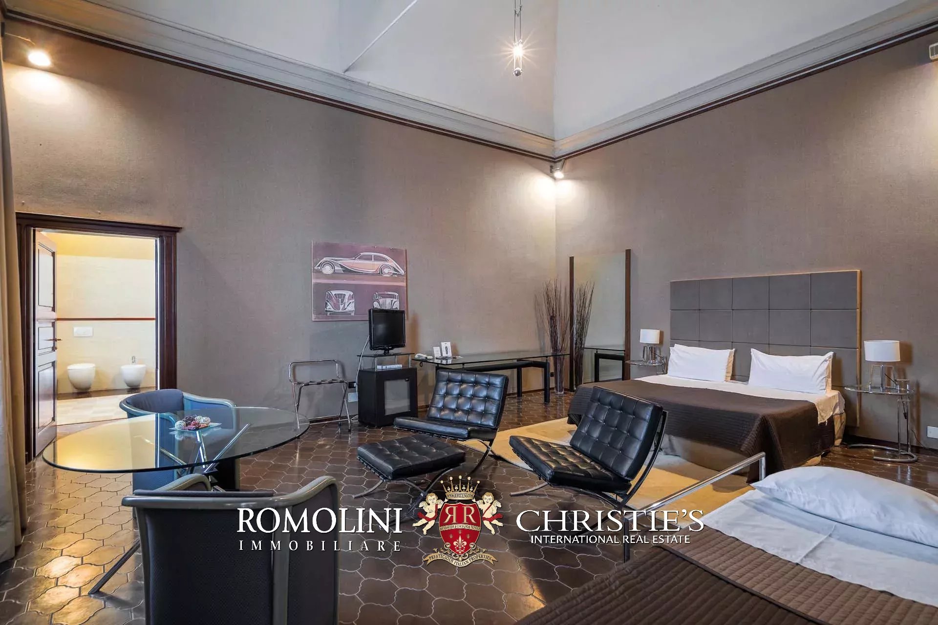 10 Bedroom Chateau's Image 41
