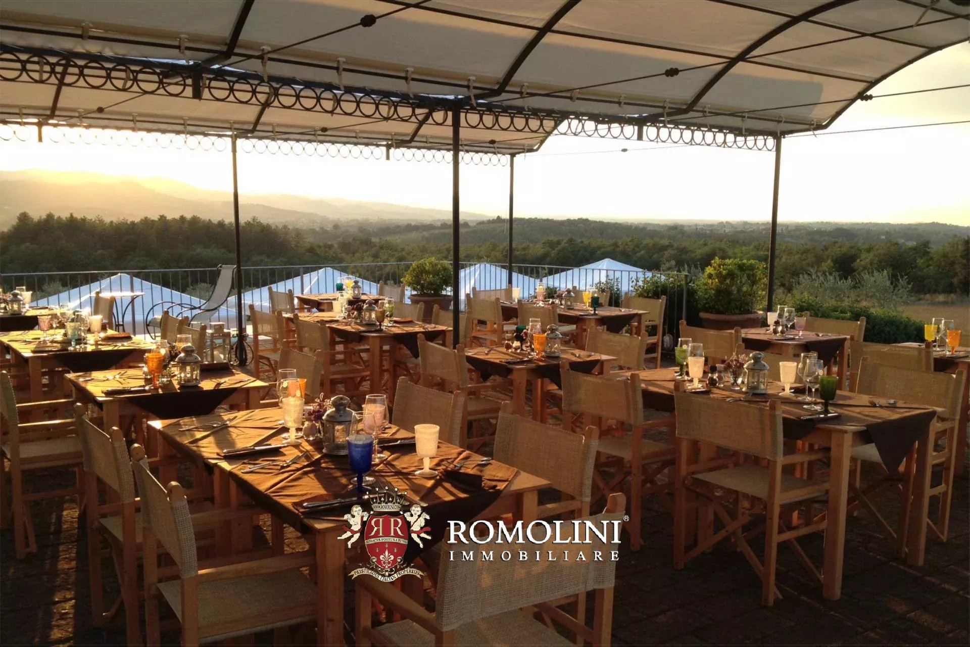 25 Bedroom Vineyard's Image 16