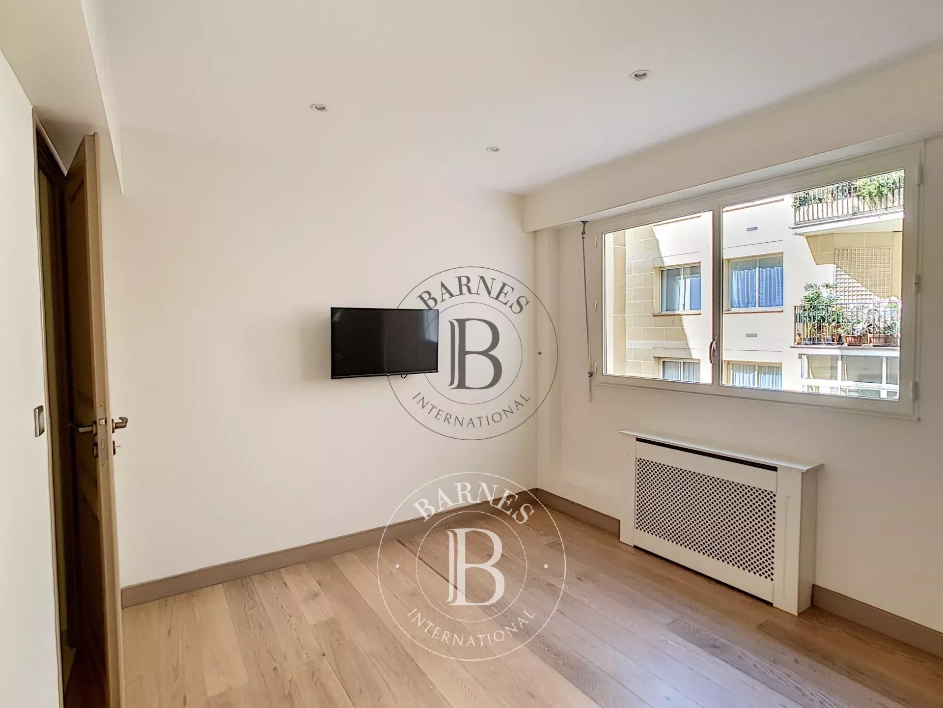 Daire Paris 8ème - picture 9