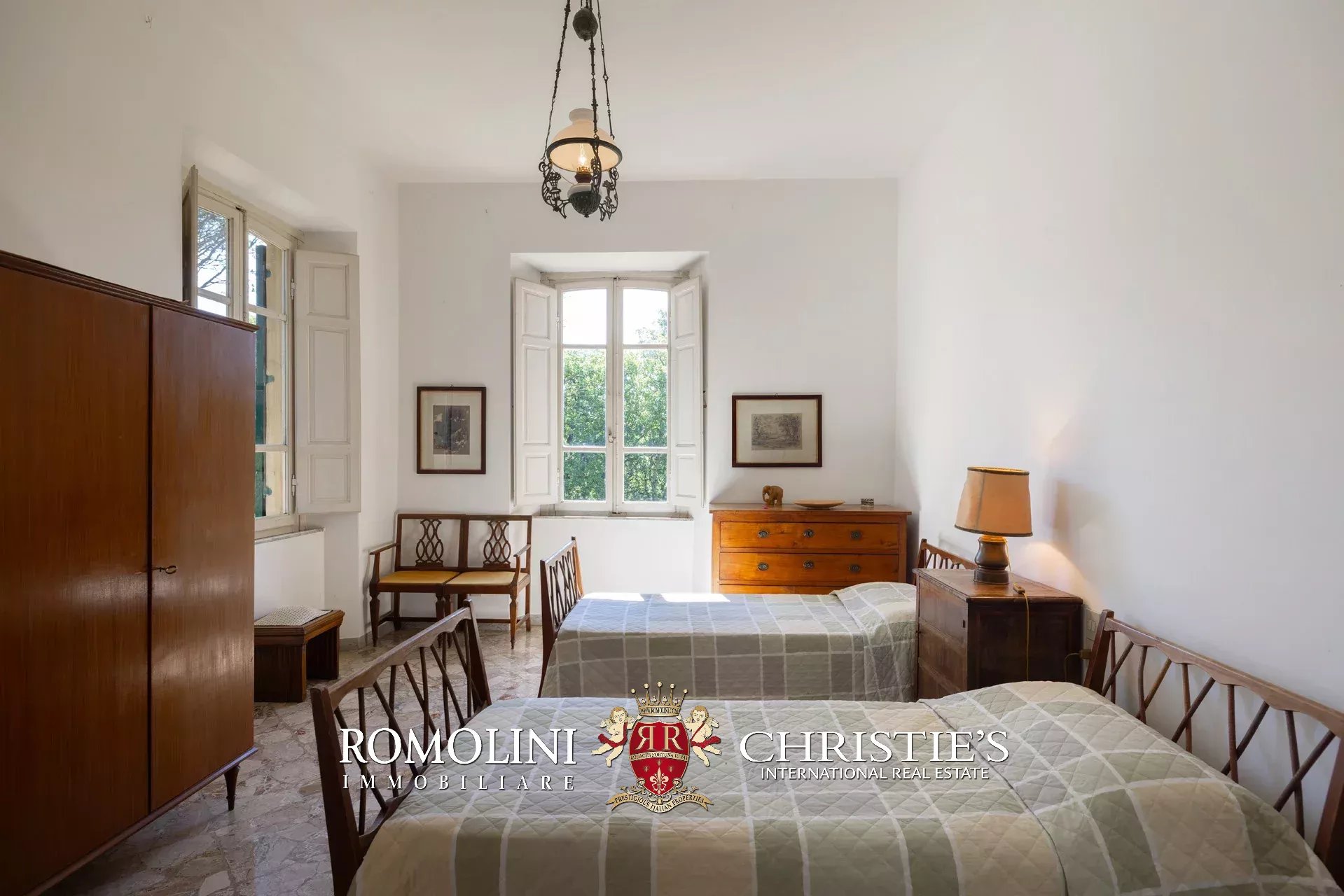 11 Bedroom Villa/Townhouse's Image 55