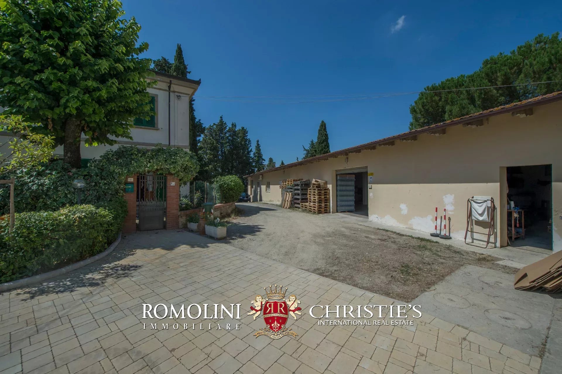 5 Bedroom Vineyard's Image 21