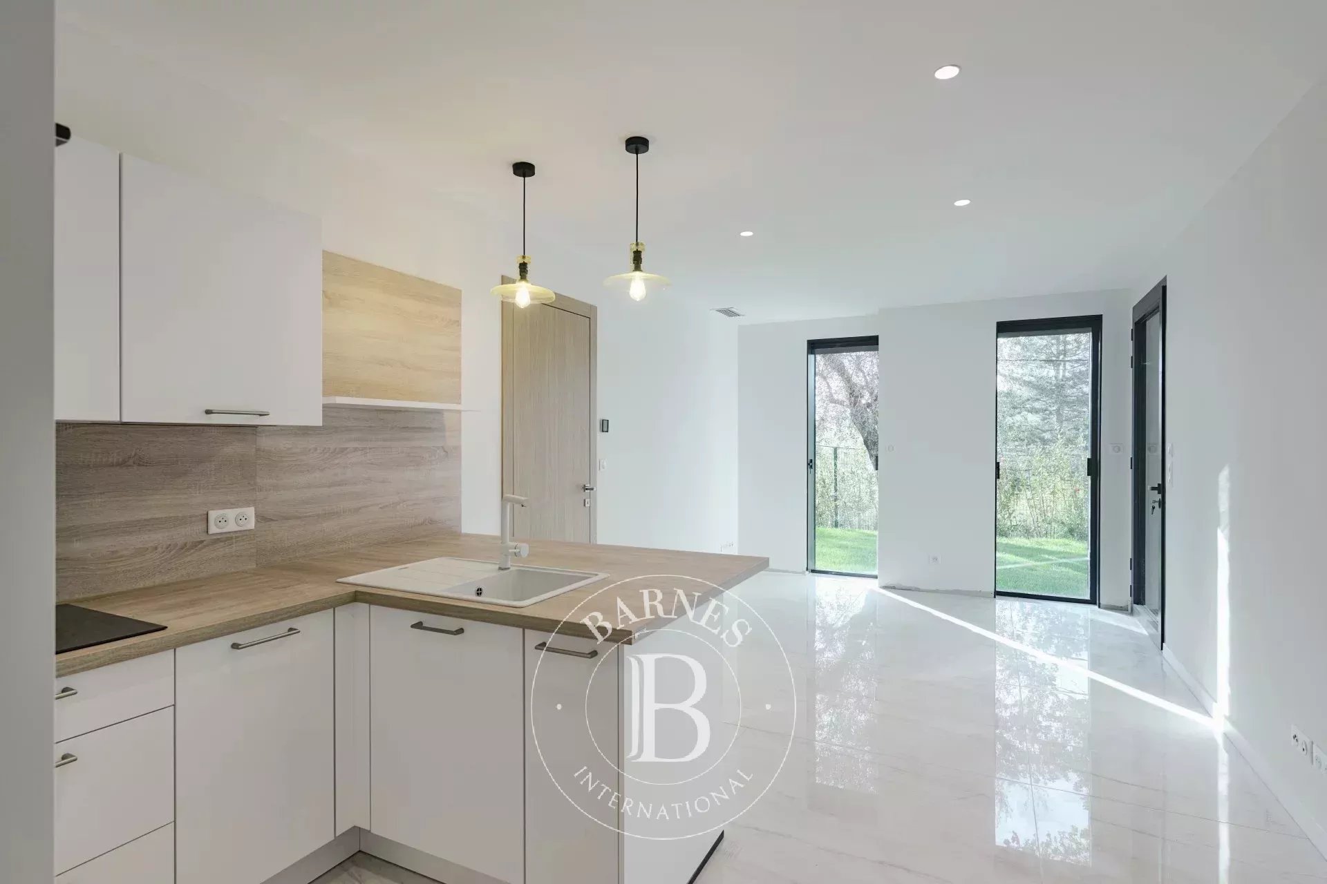 Ev Mougins - picture 15