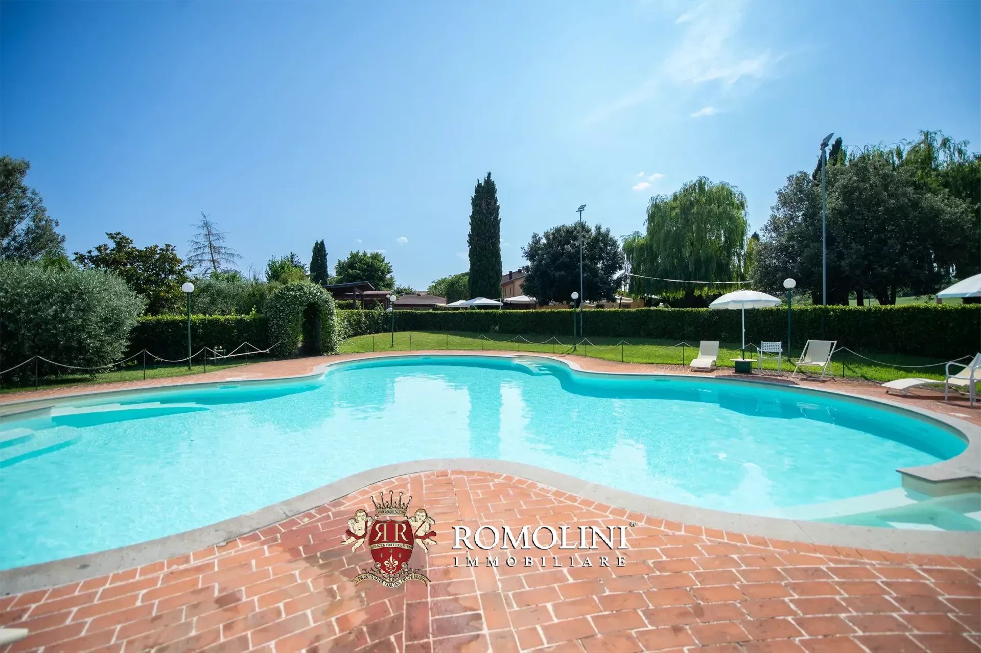 6 Bedroom Villa/Townhouse's Image 17