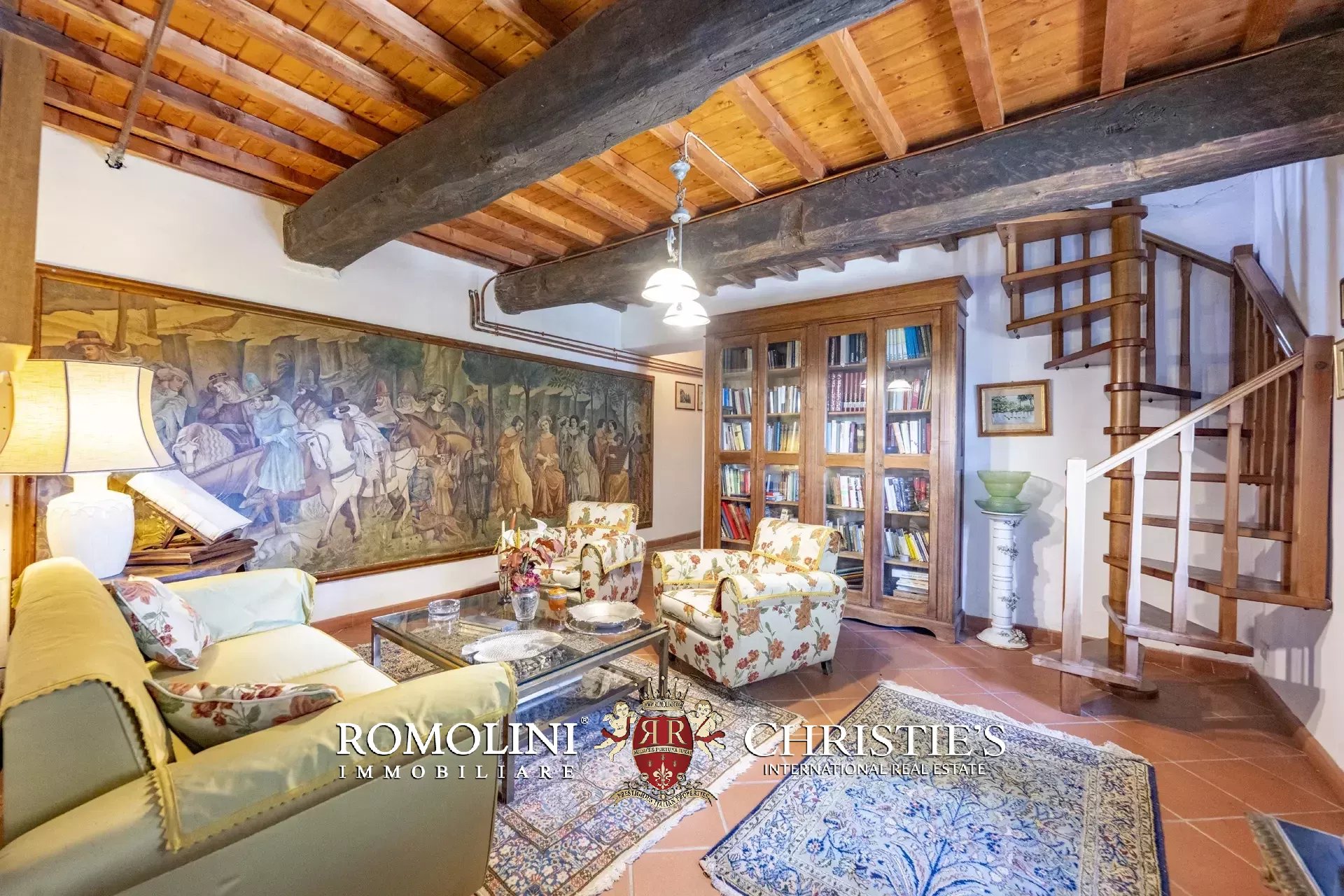 101-HA ESTATE WITH NATURAL SPRINGS FOR SALE BETWEEN AREZZO AND FLORENCE