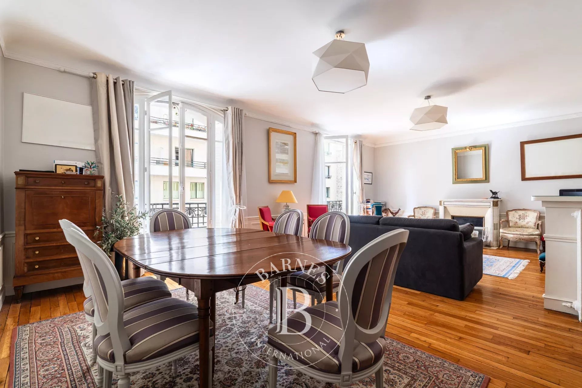 Apartment Paris 75016  -  ref 87113489 (picture 2)