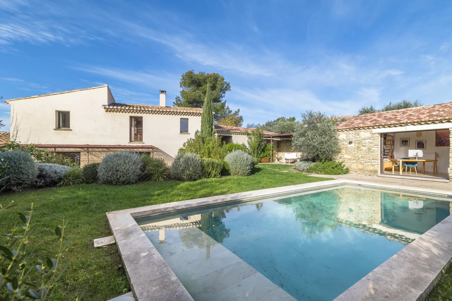Sale Property Cabrières-d'Avignon