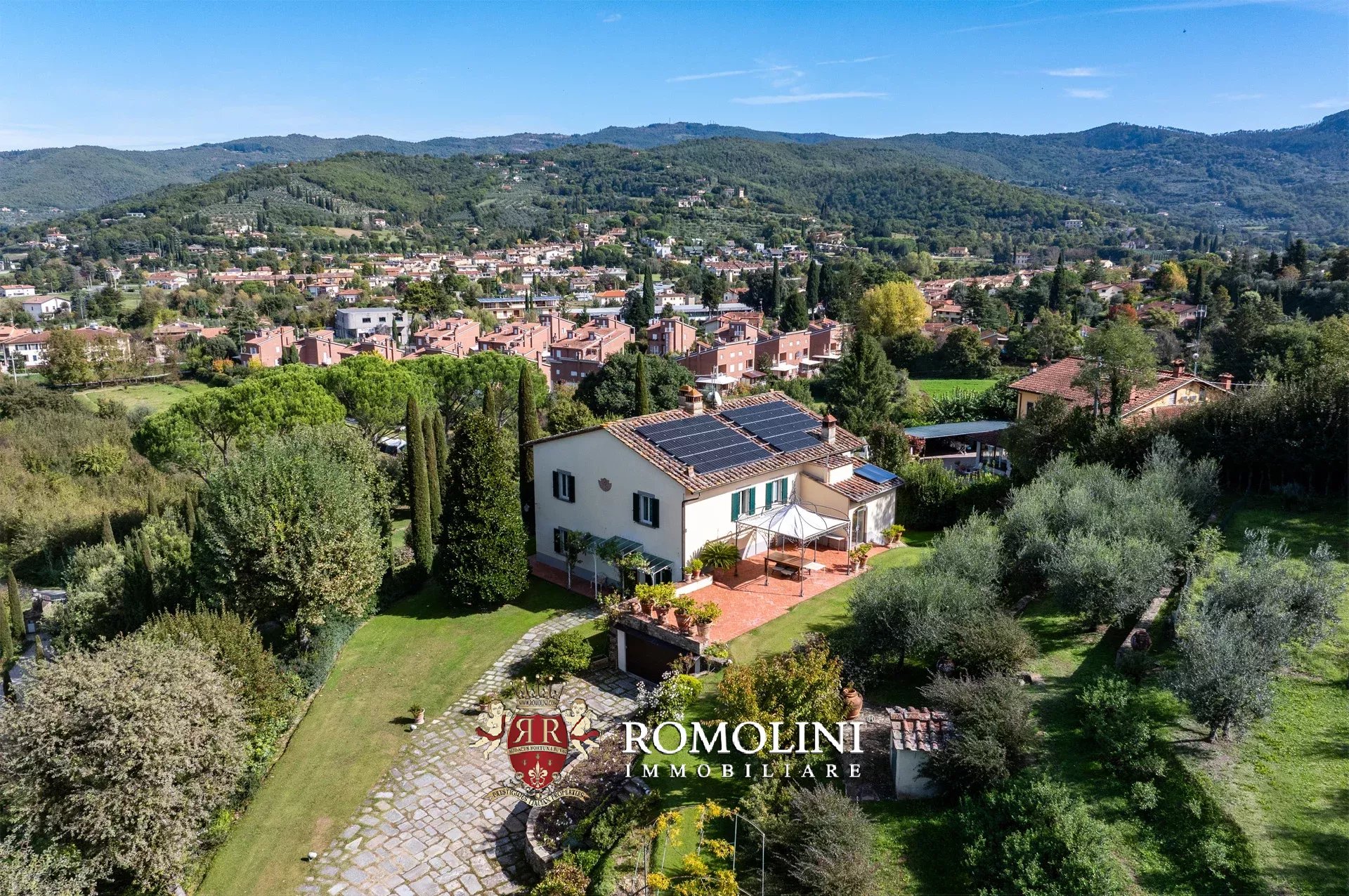 4 Bedroom Villa/Townhouse's Image 18