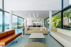 Modern Luxury Villa in Golfe-Juan with Panoramic Sea Views — photo 5 of 7