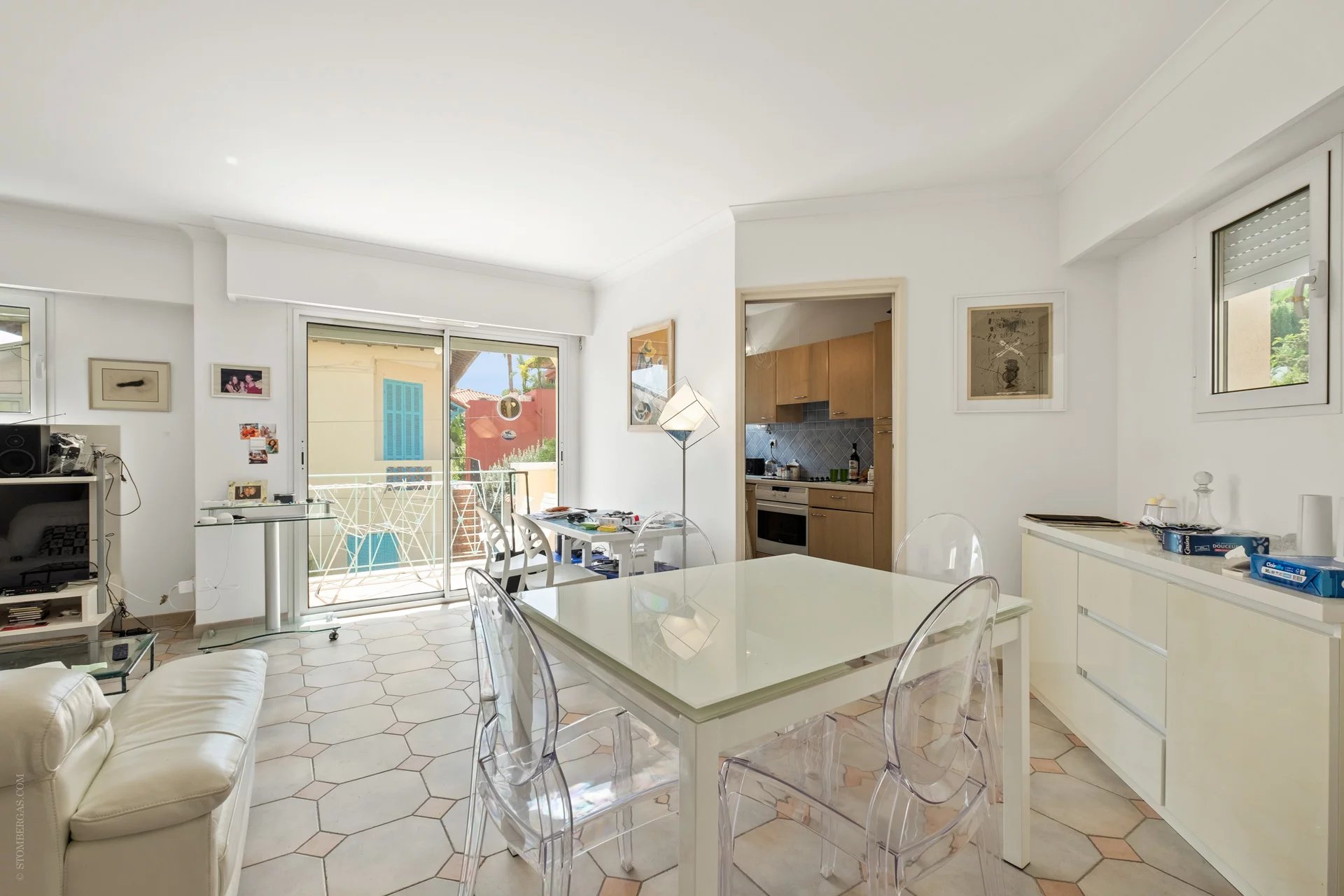 Exclusive in Saint-Jean-Cap-Ferrat: 1-bedroom apartment with terrace and garage, peace under the sun!