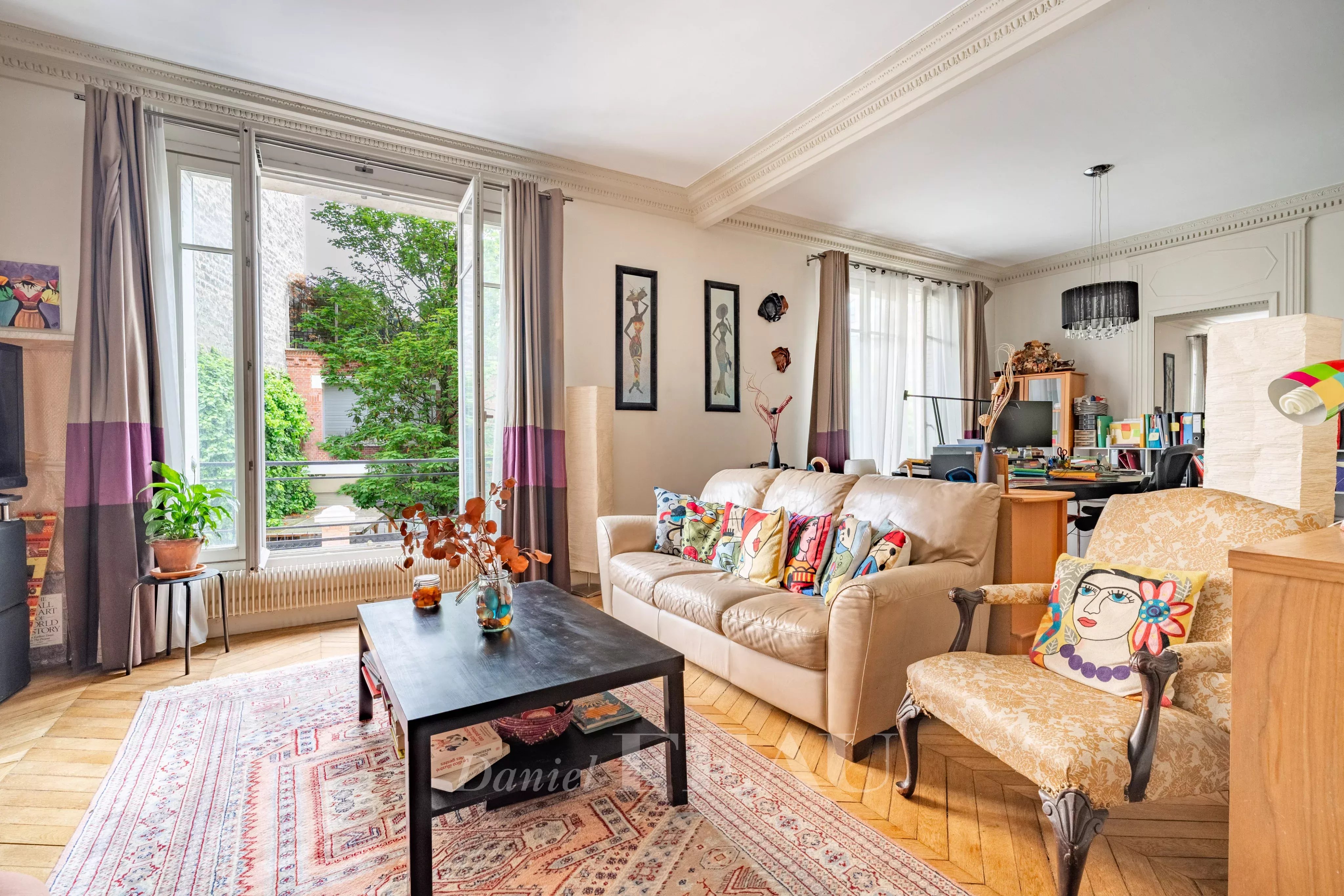 Neuilly-sur-Seine  -  An ideal 4-bed family apartment