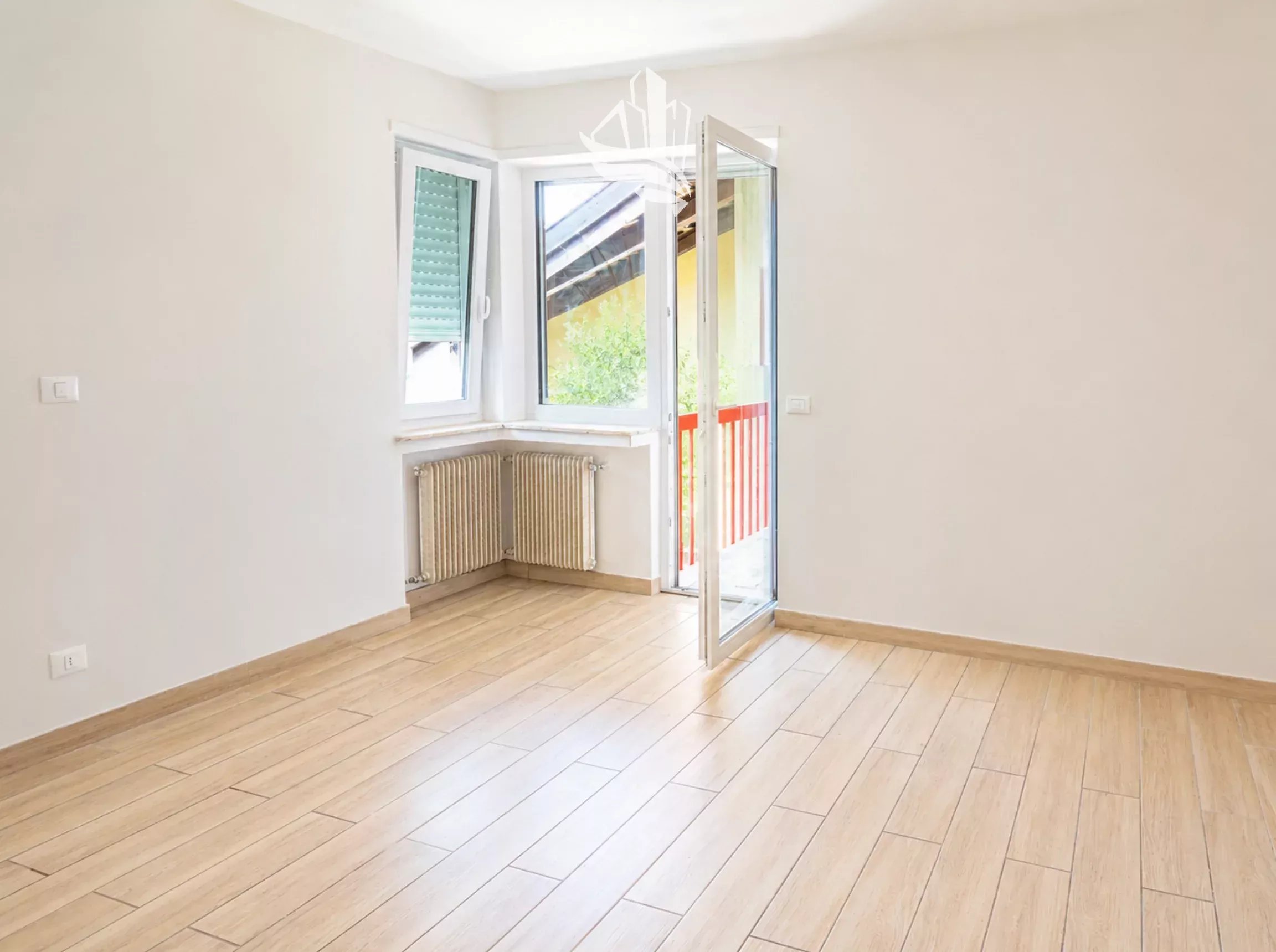 Trilocale ristrutturato con garage a Laives