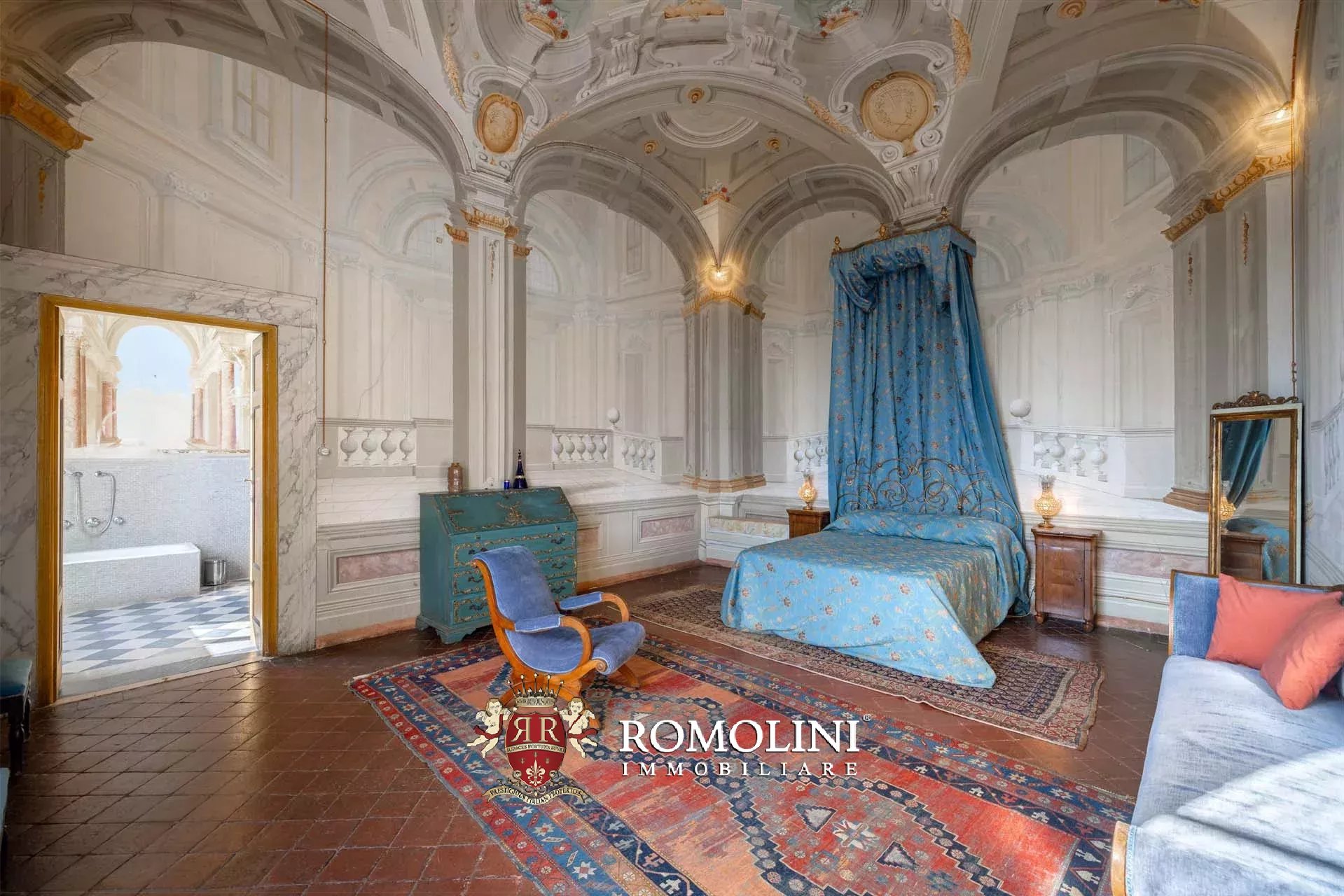 14 Bedroom Villa/Townhouse's Image 37