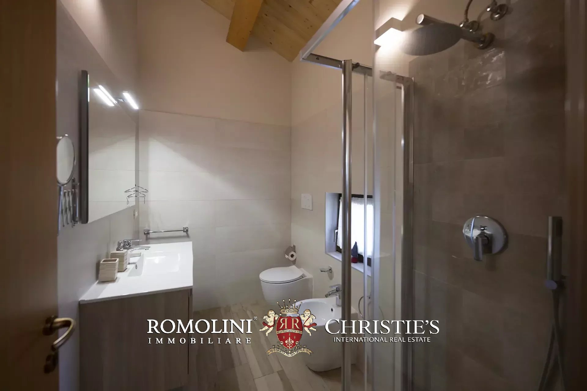 4 Bedroom Villa/Townhouse's Image 51