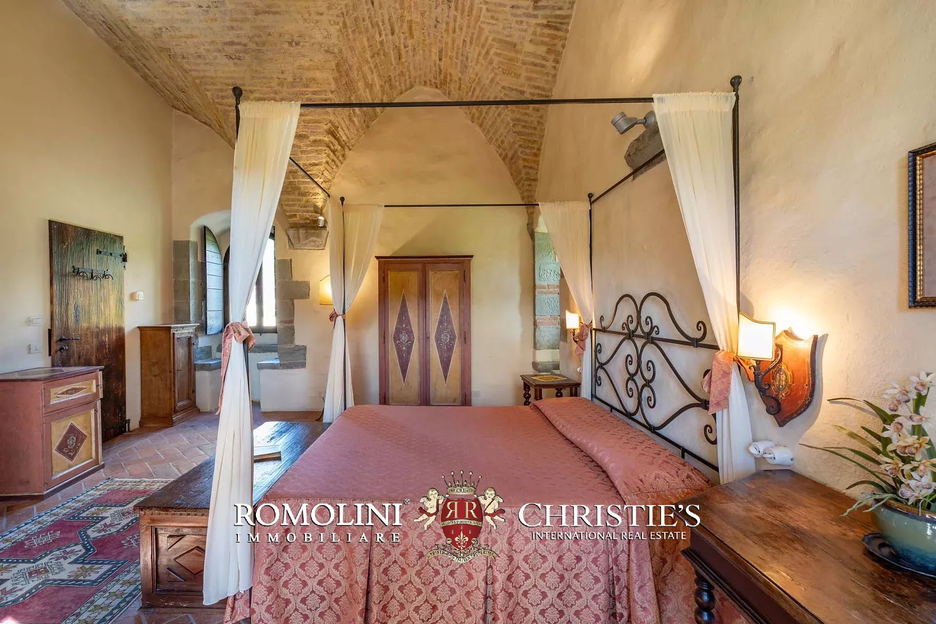 16 Bedroom Villa/Townhouse's Image 31