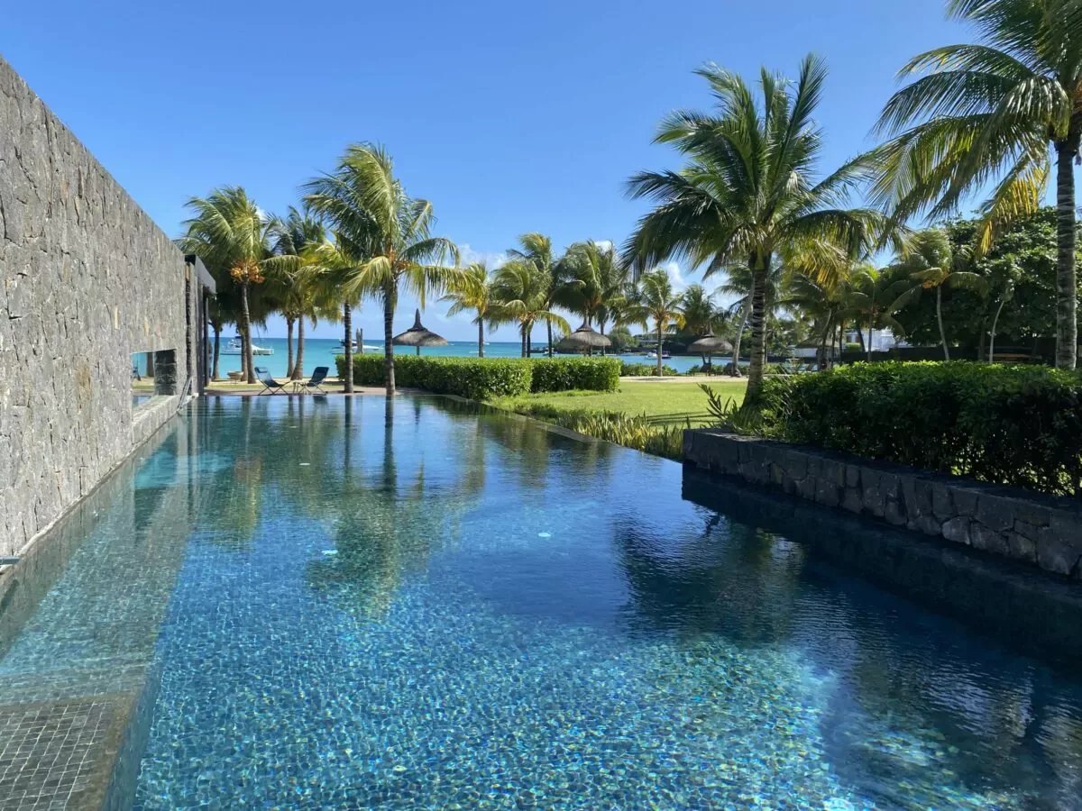 UNIQUE BEACHFRONT PROPERTY – PEREYBERE