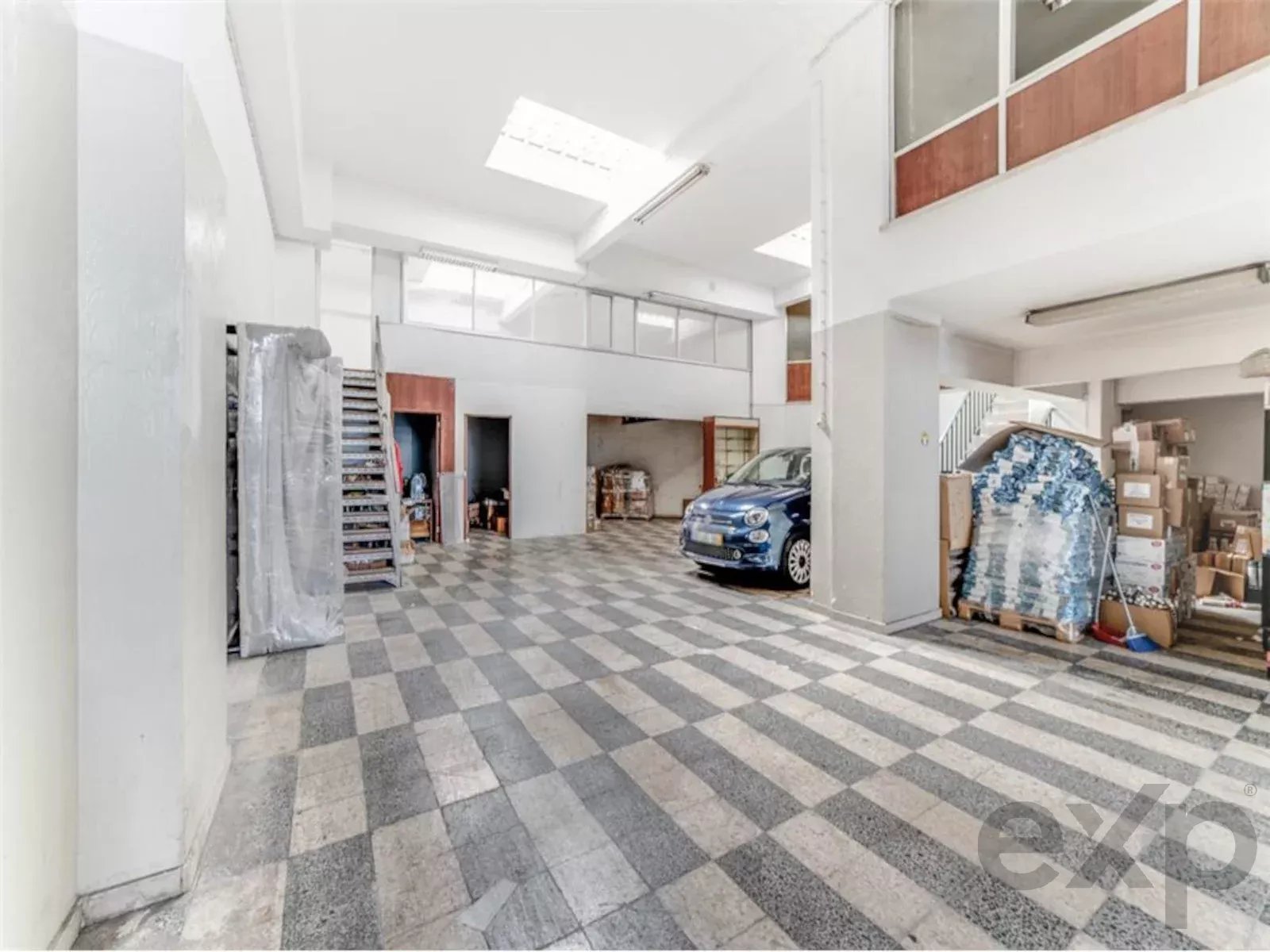 Commercial Establishment / WAREHOUSE - S. Domingos de Benfica - LISBON 86962172 image 3