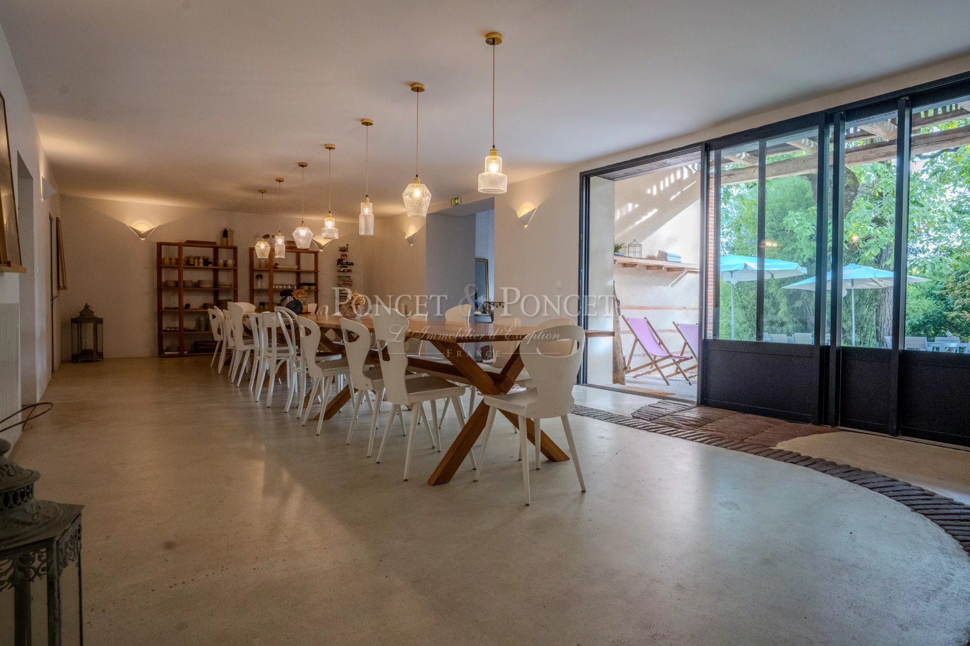 18 Bedroom Villa/Townhouse's Image 26