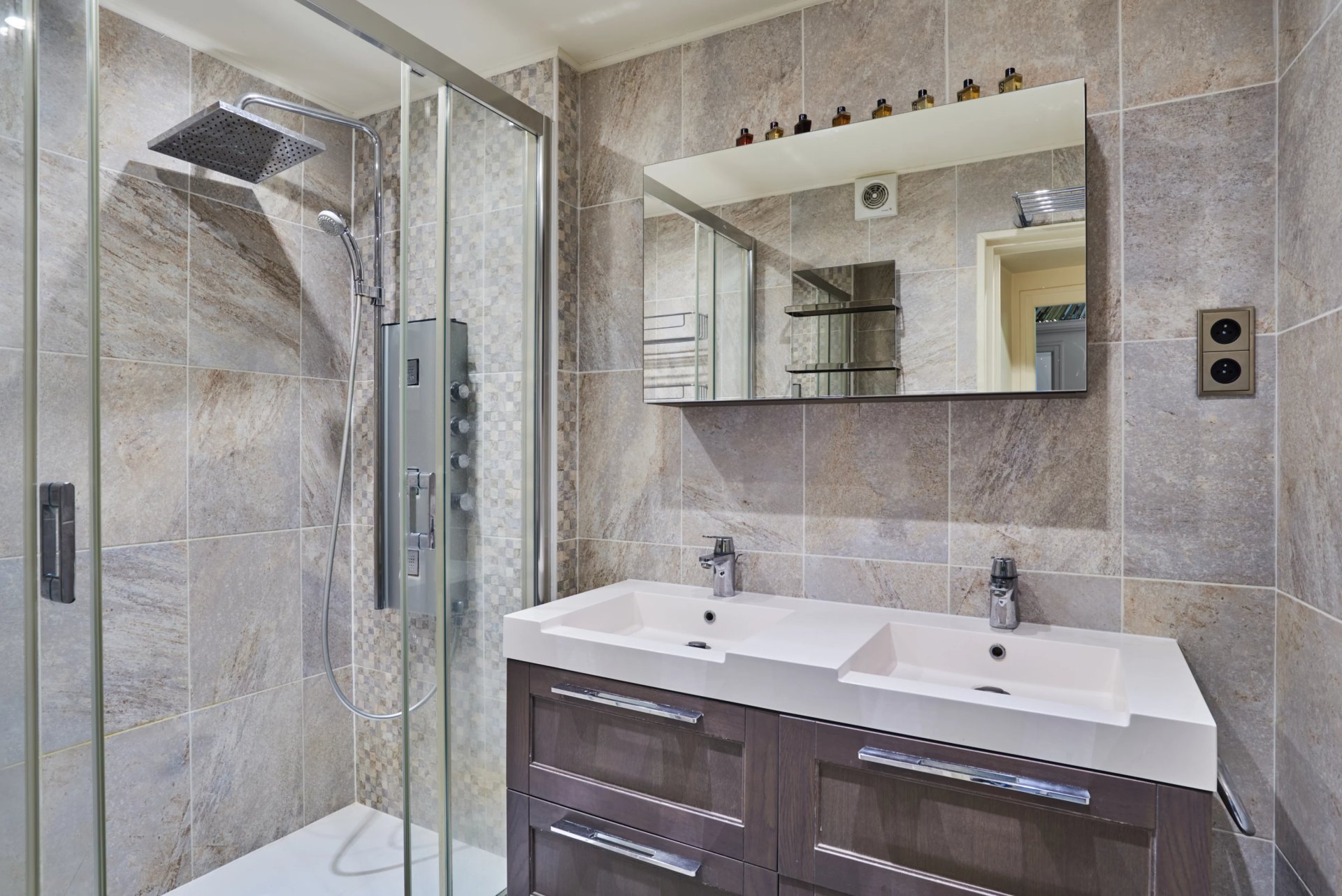 2 Bedroom Apartment/Flat's Image 9