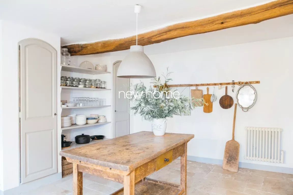 Ancienne ferme de 1850 avec vue panoramique à Tanneron! Un véritable rêve provençal