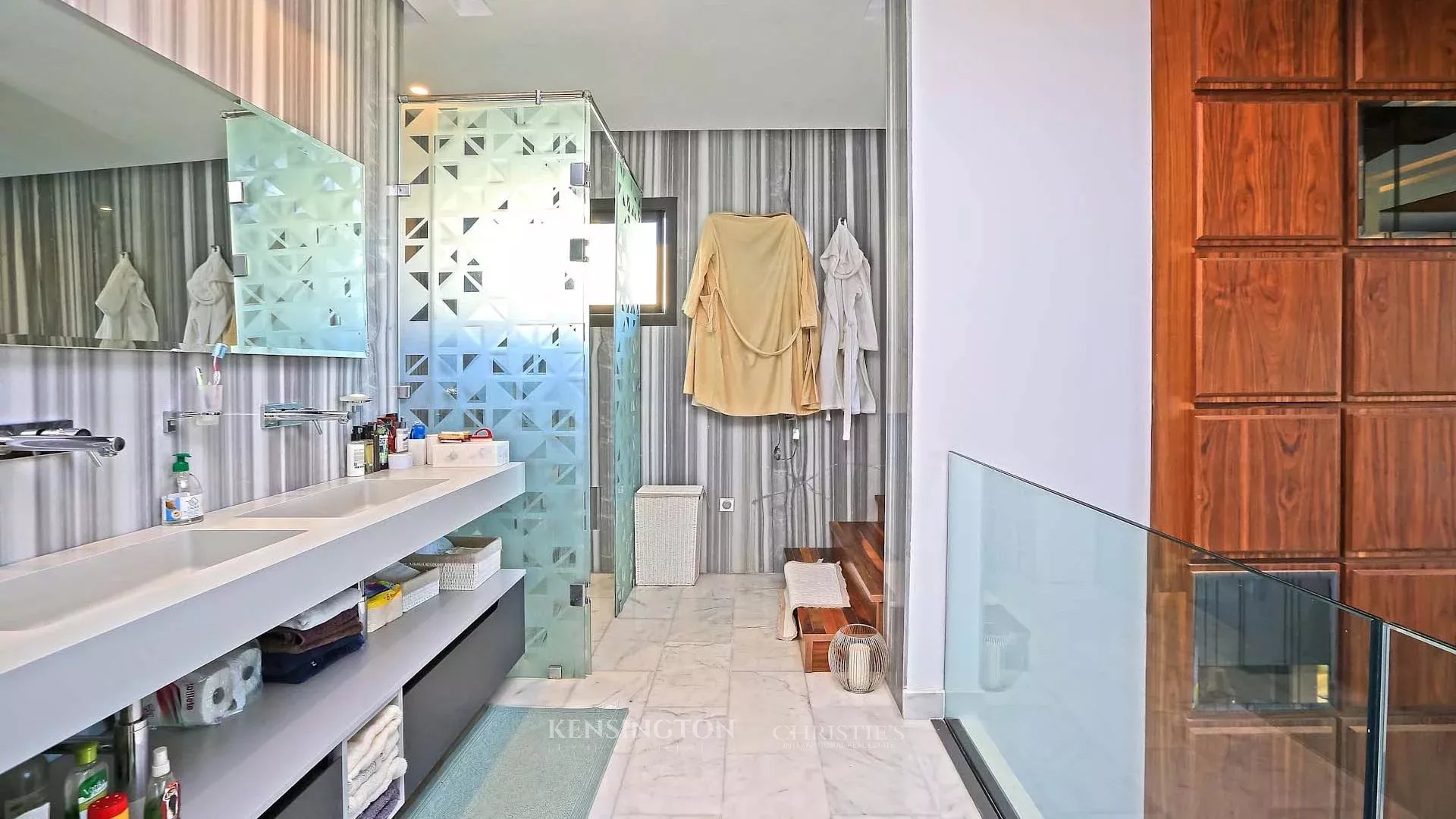 5 Bedroom Villa/Townhouse's Image 20