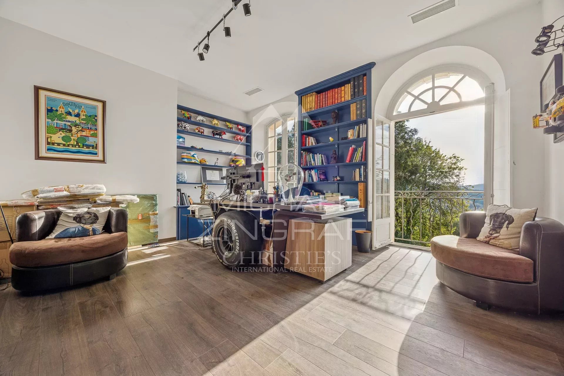 7 Bedroom Villa/Townhouse's Image 6