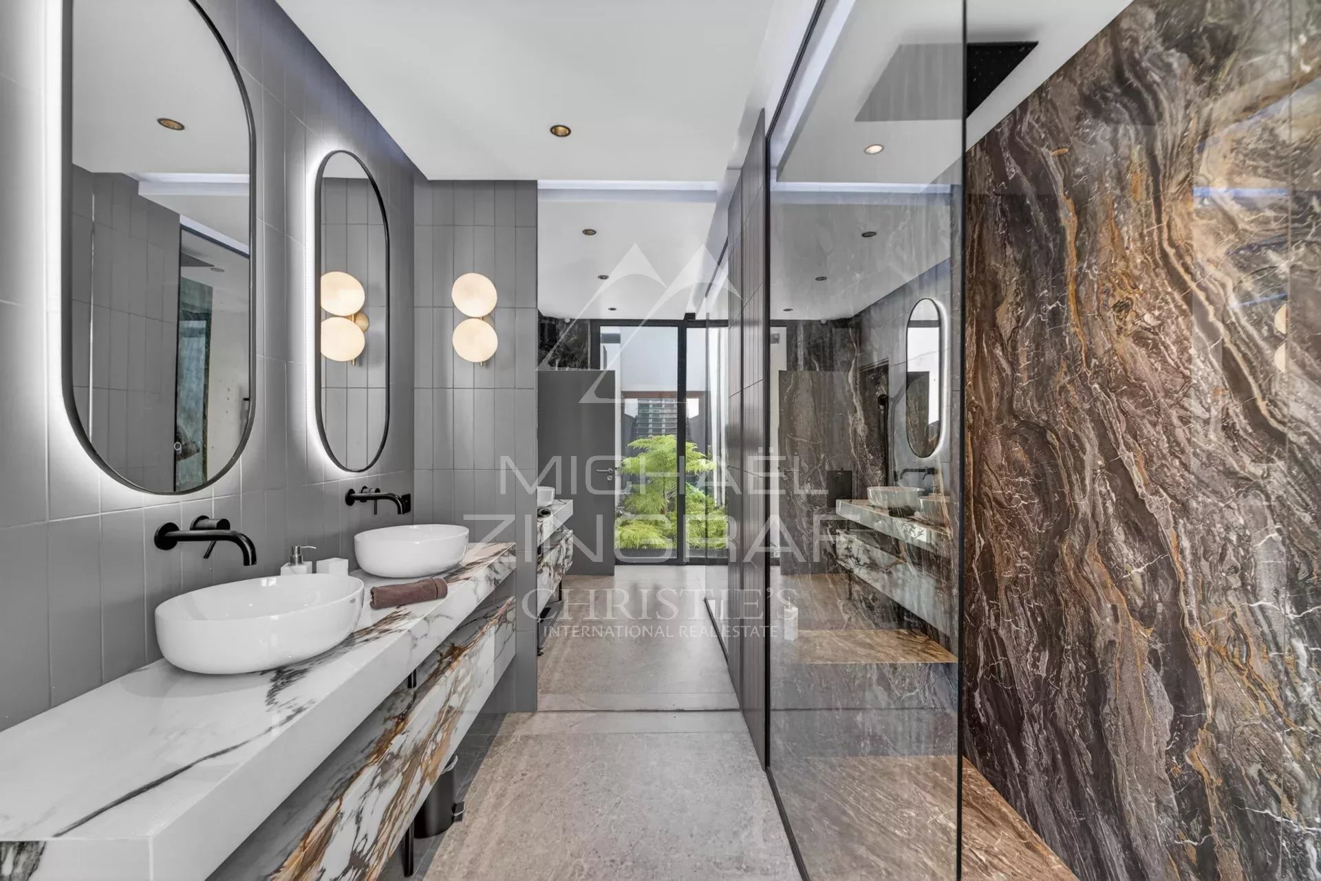 4 Bedroom Villa/Townhouse's Image 5