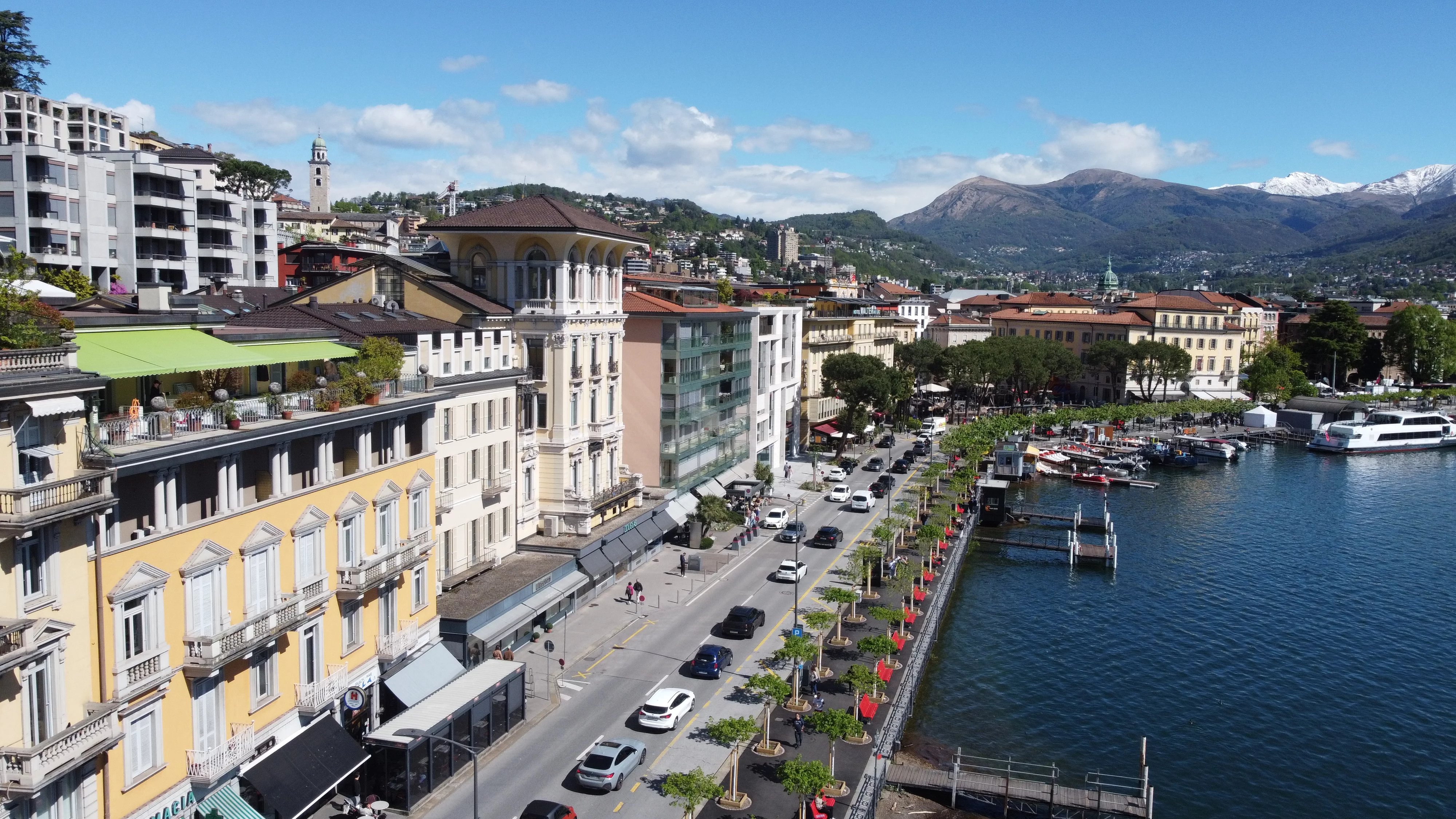 Magnificent Luxury Residence with Breathtaking Lake Views