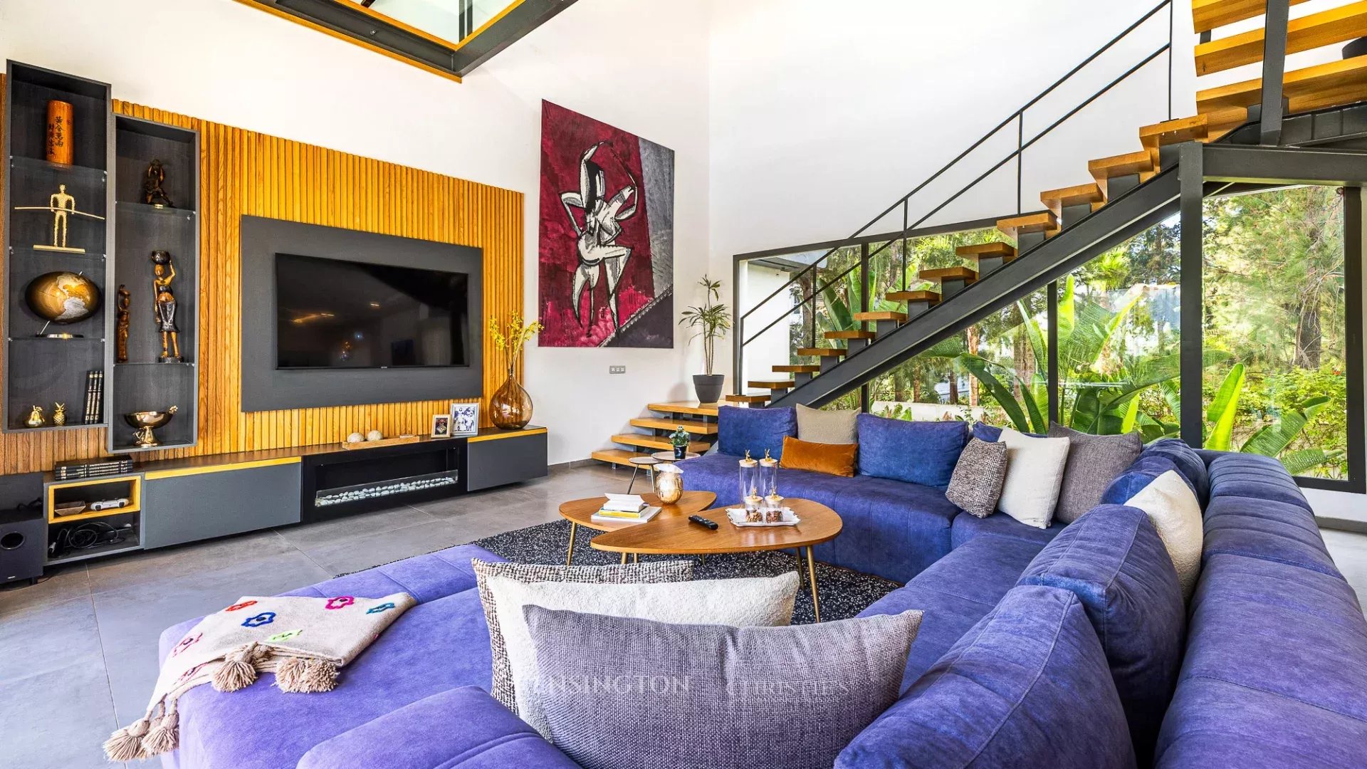 8 Bedroom Villa/Townhouse's Image 7