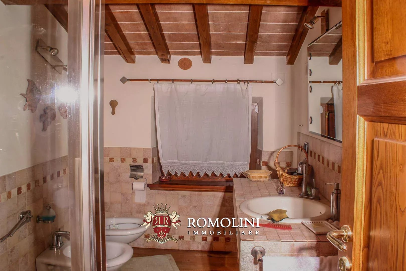 5 Bedroom Villa/Townhouse's Image 24