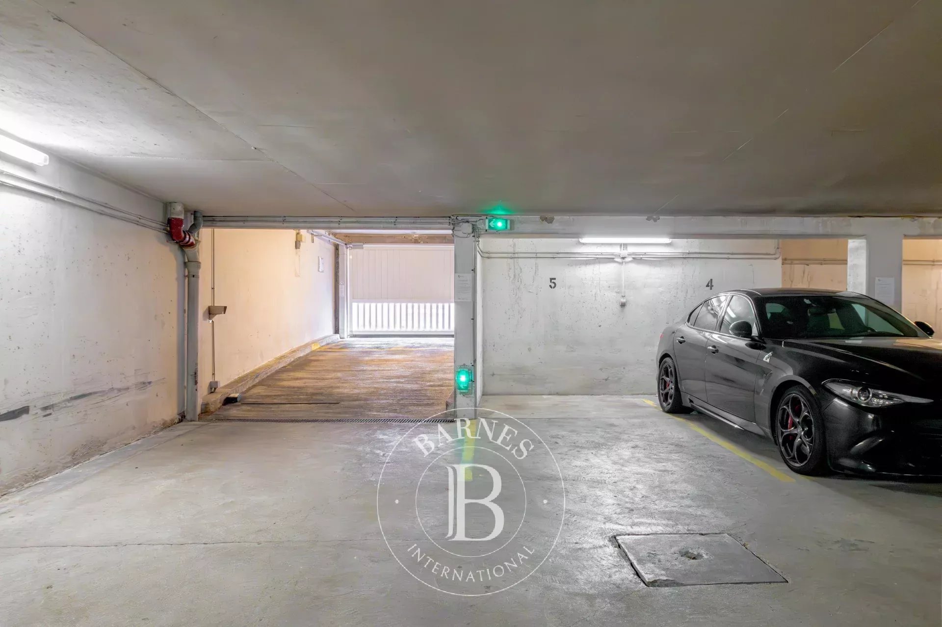 Daire Paris 5ème - picture 6