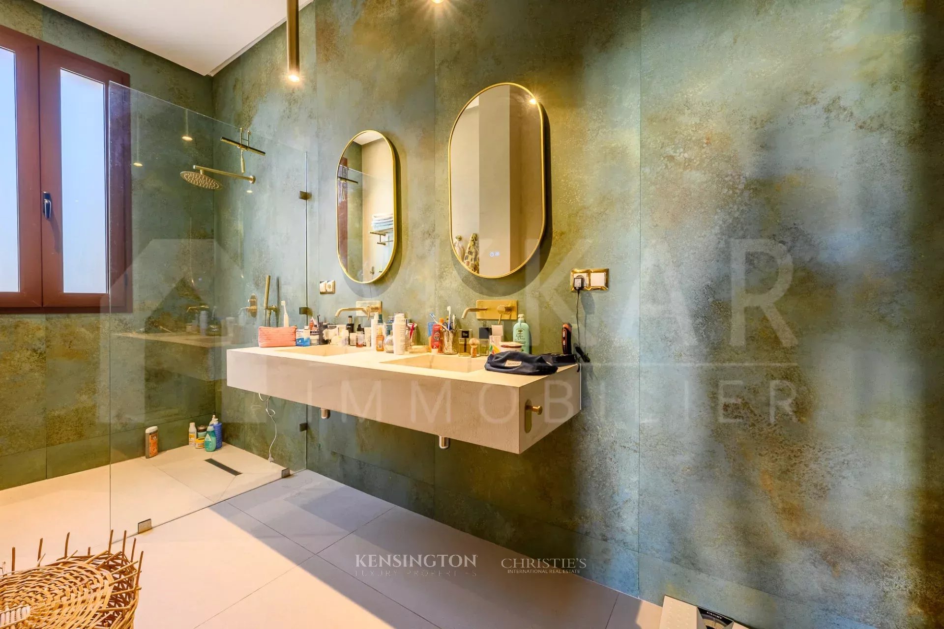 6 Bedroom Villa/Townhouse's Image 13