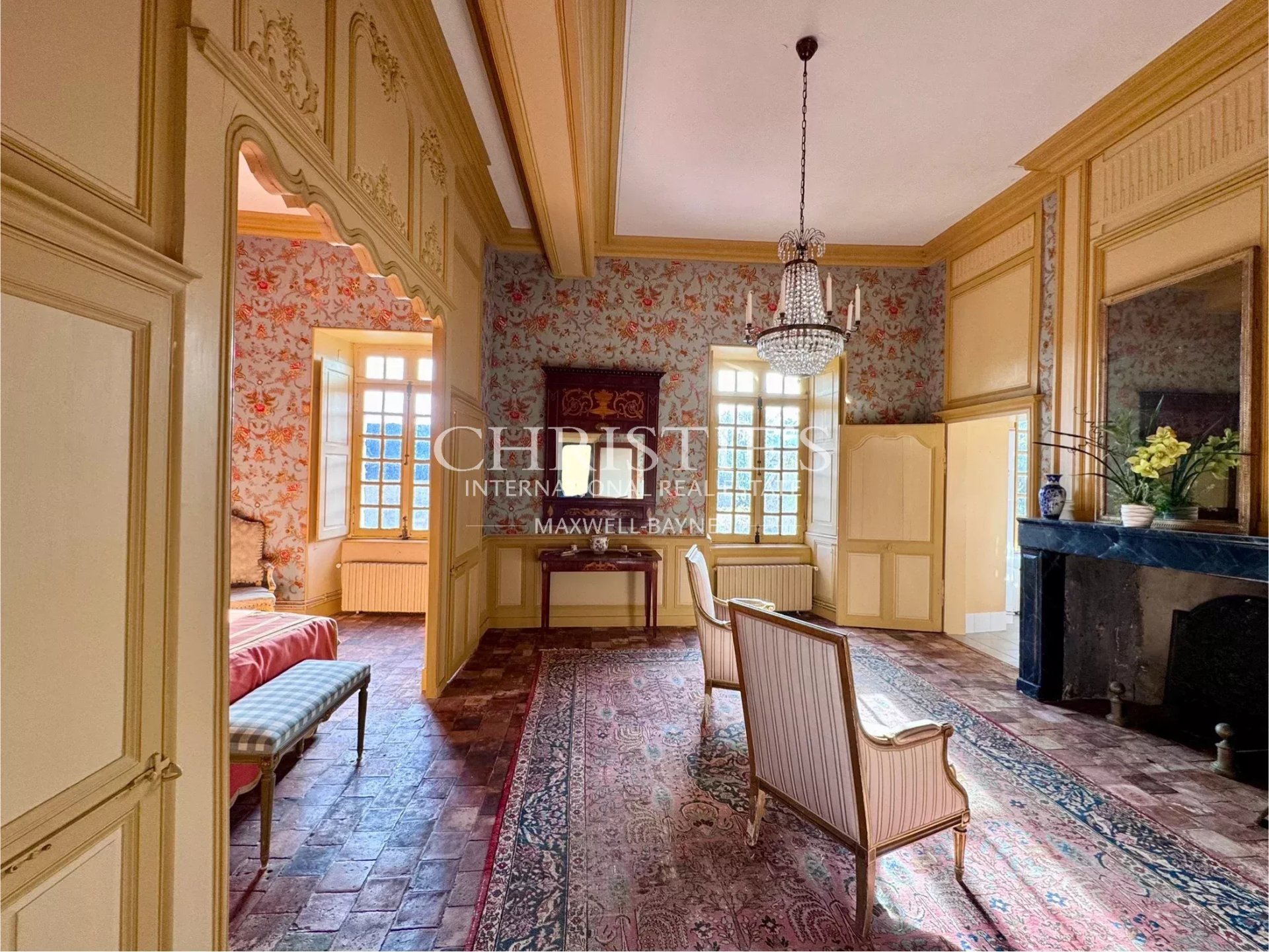 9 Bedroom Chateau's Image 20