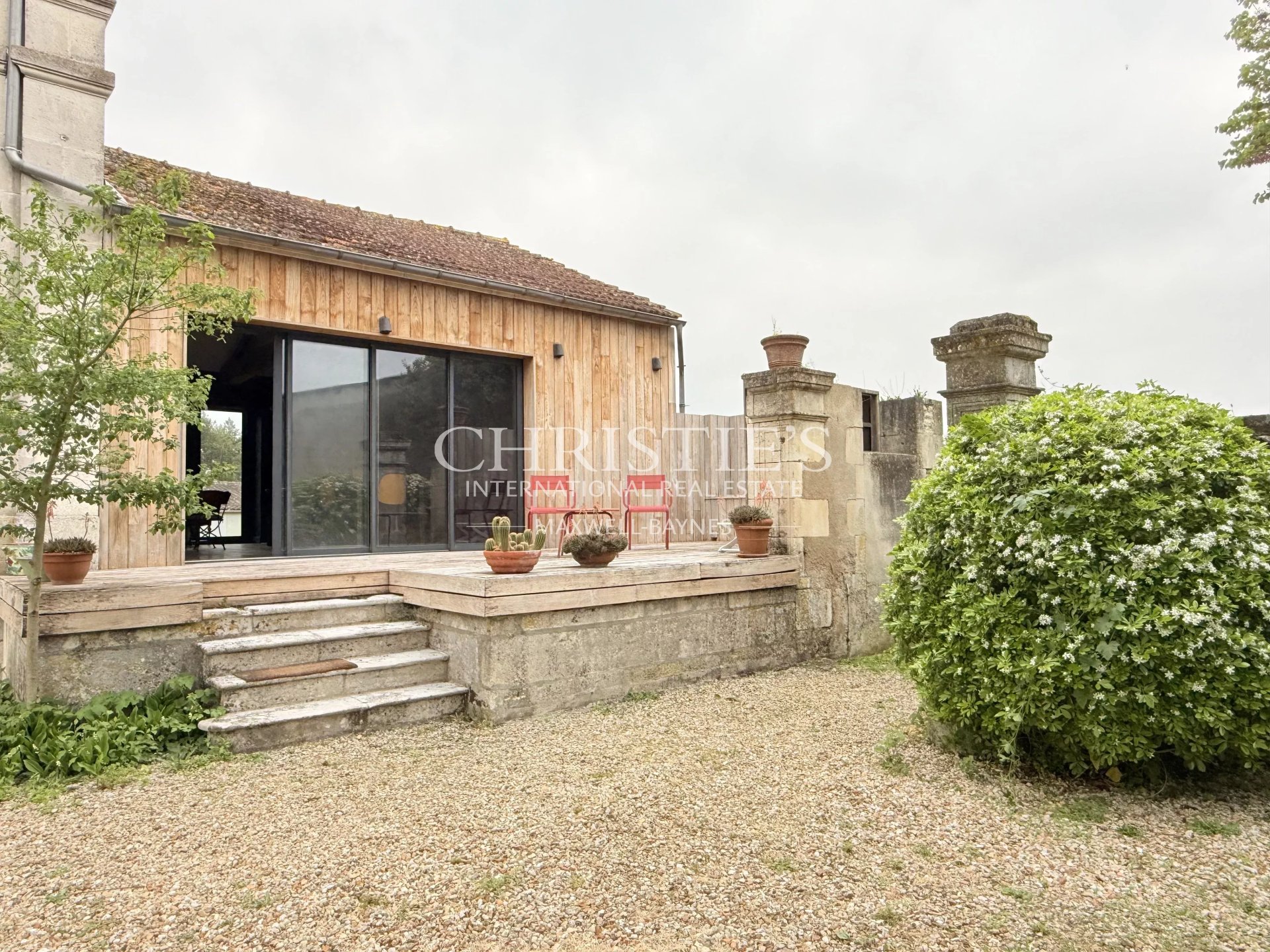4 Bedroom Villa/Townhouse's Image 8