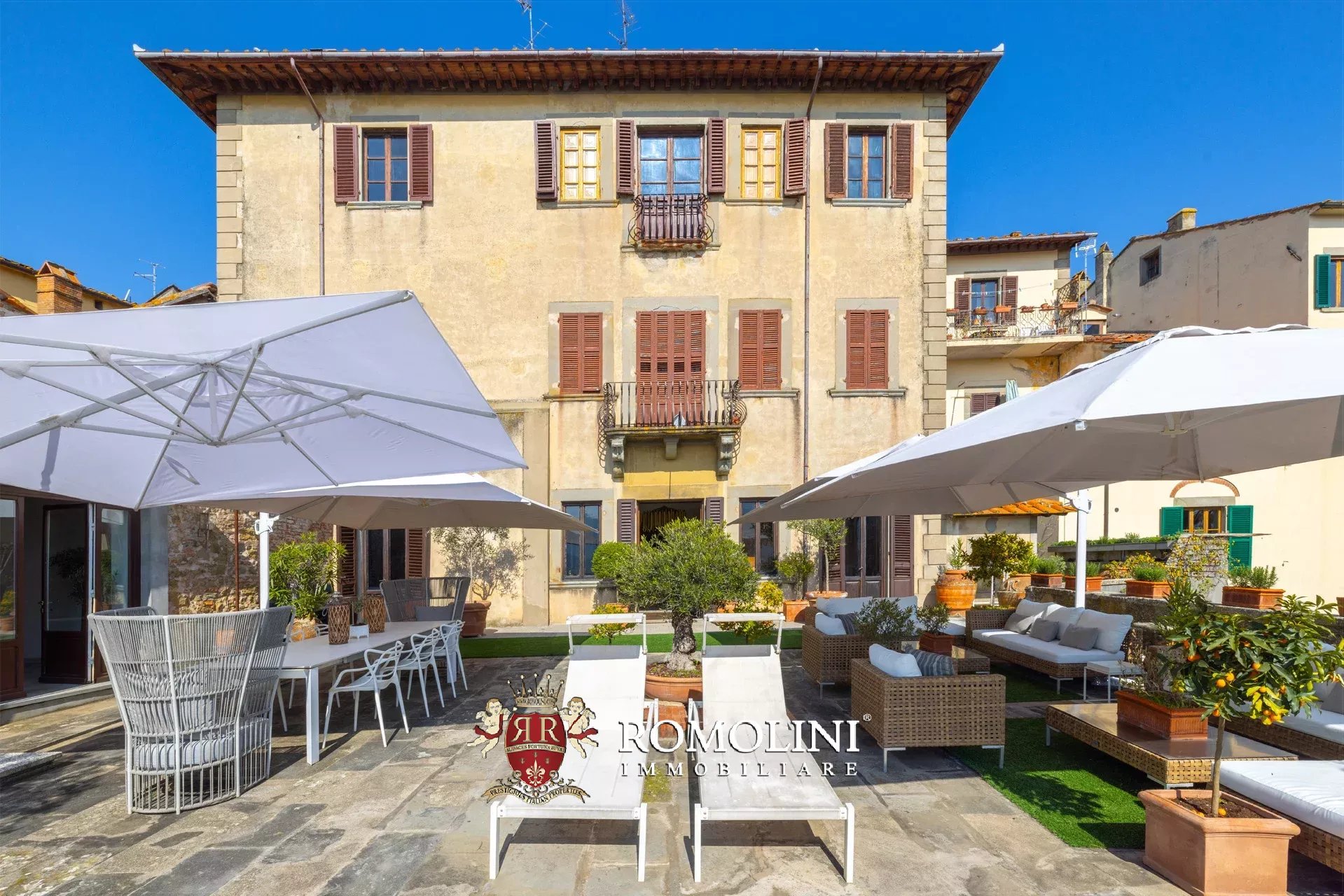 4 Bedroom Villa/Townhouse's Image 12