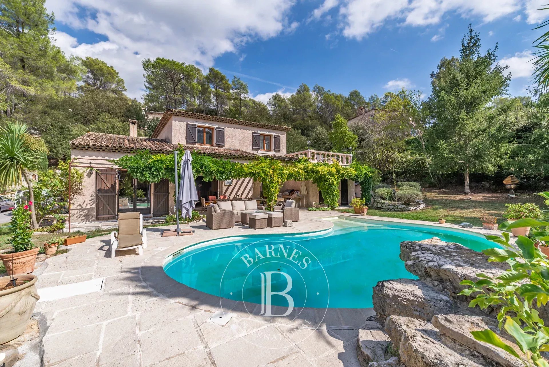 Beautiful provençal villa in absolute calm
